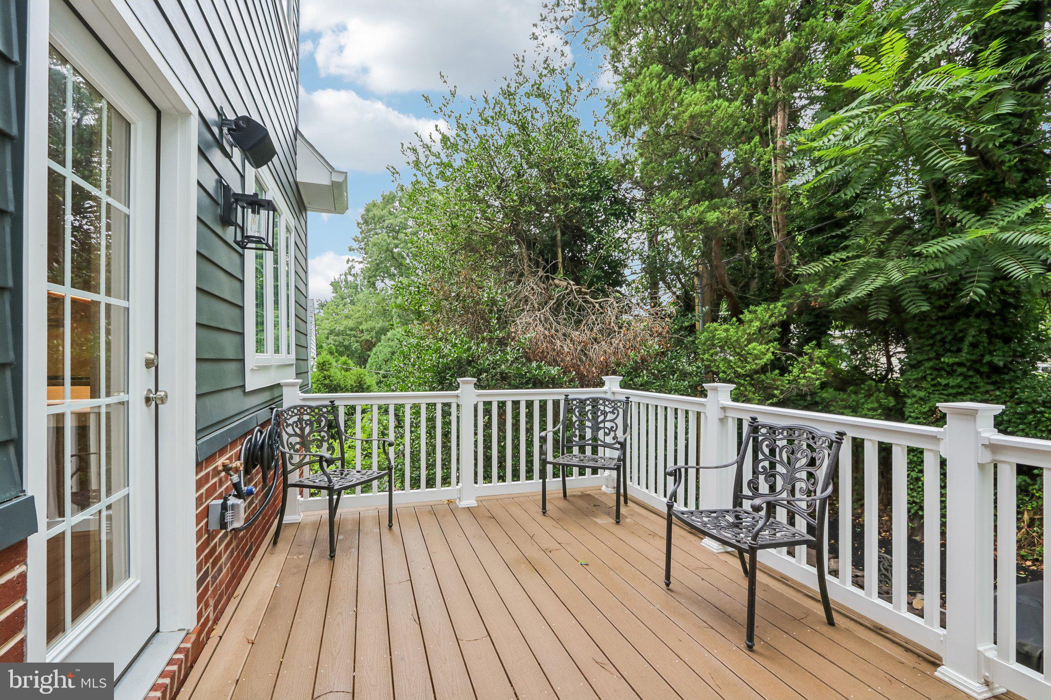 COLLEGE PARK - Residential