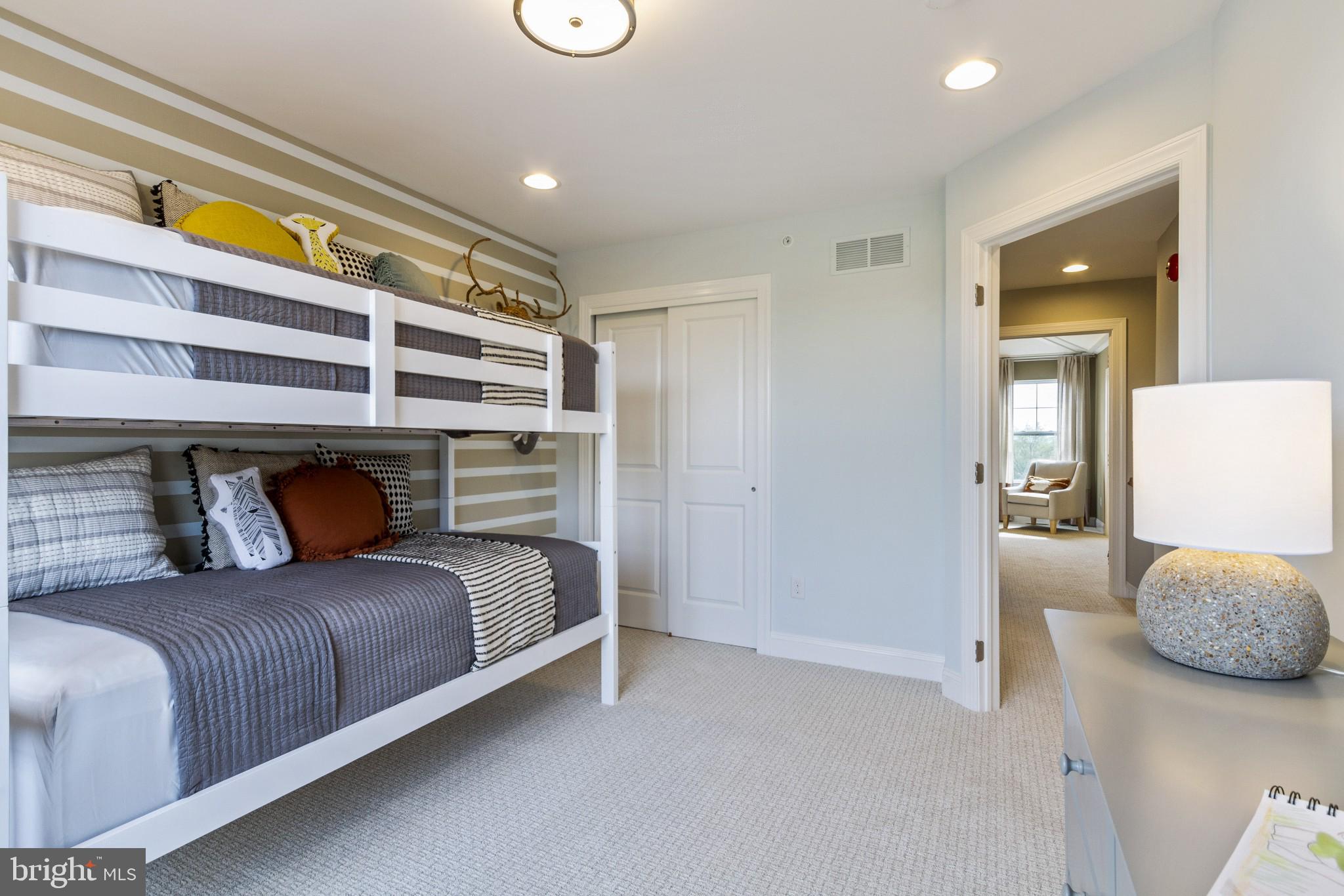 WESTVIEW SQUARE - Residential