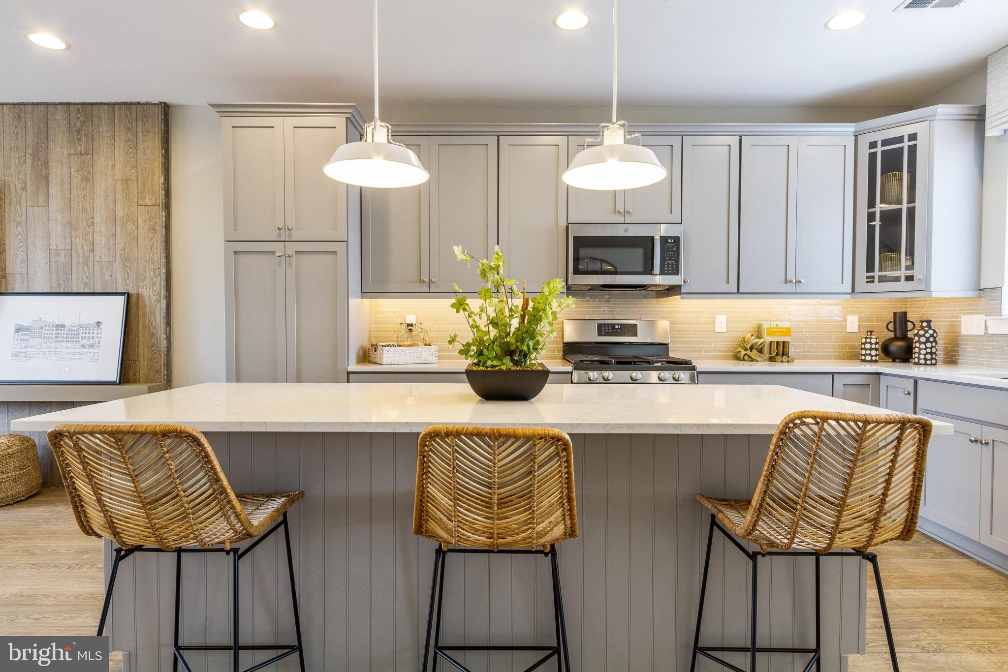 WESTVIEW SQUARE - Residential
