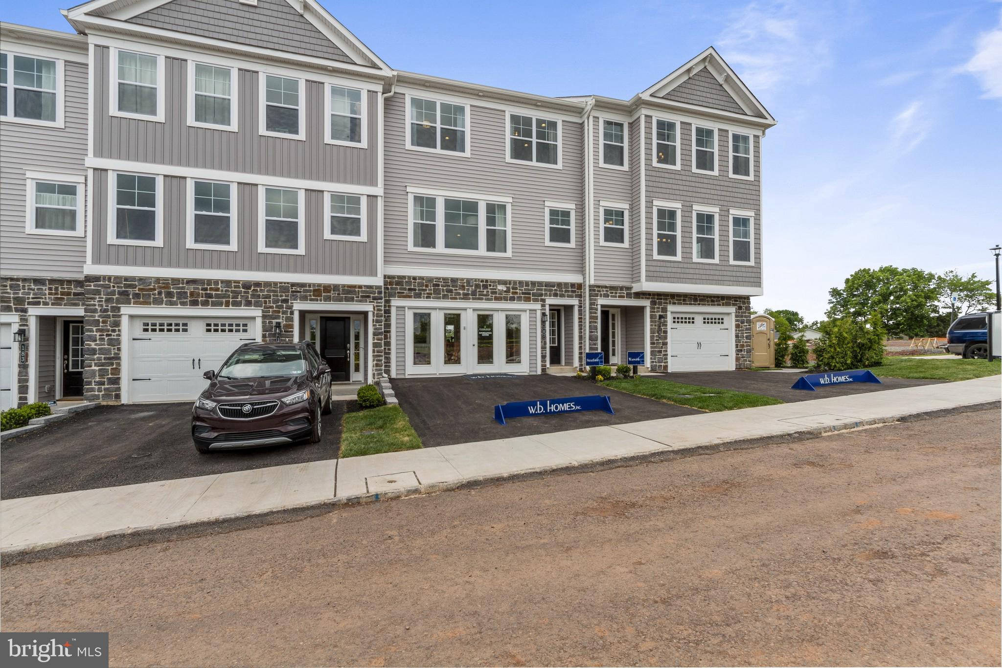 WESTVIEW SQUARE - Residential