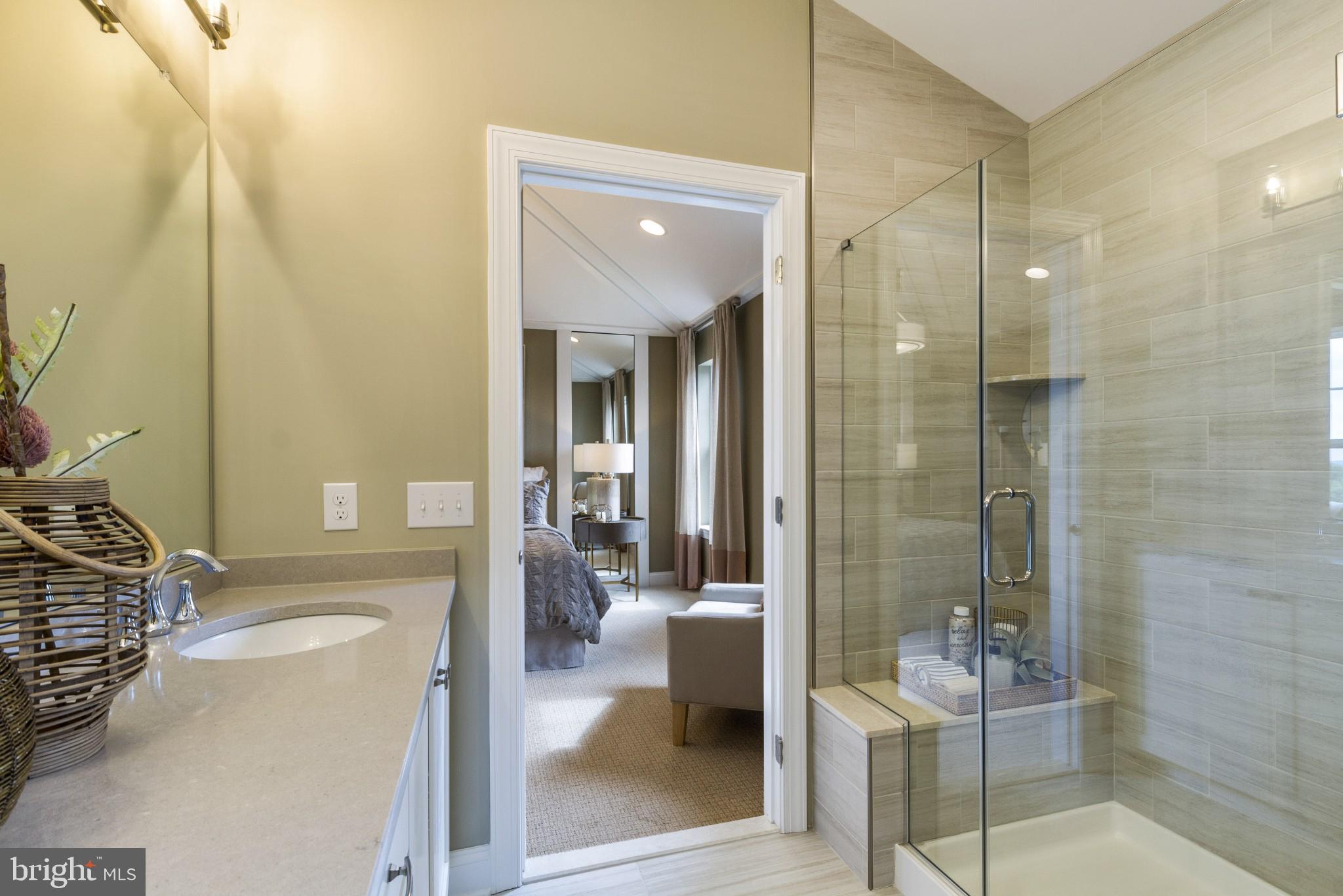 WESTVIEW SQUARE - Residential