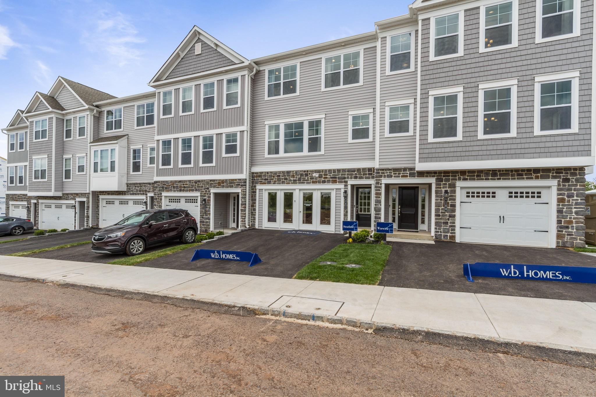 WESTVIEW SQUARE - Residential