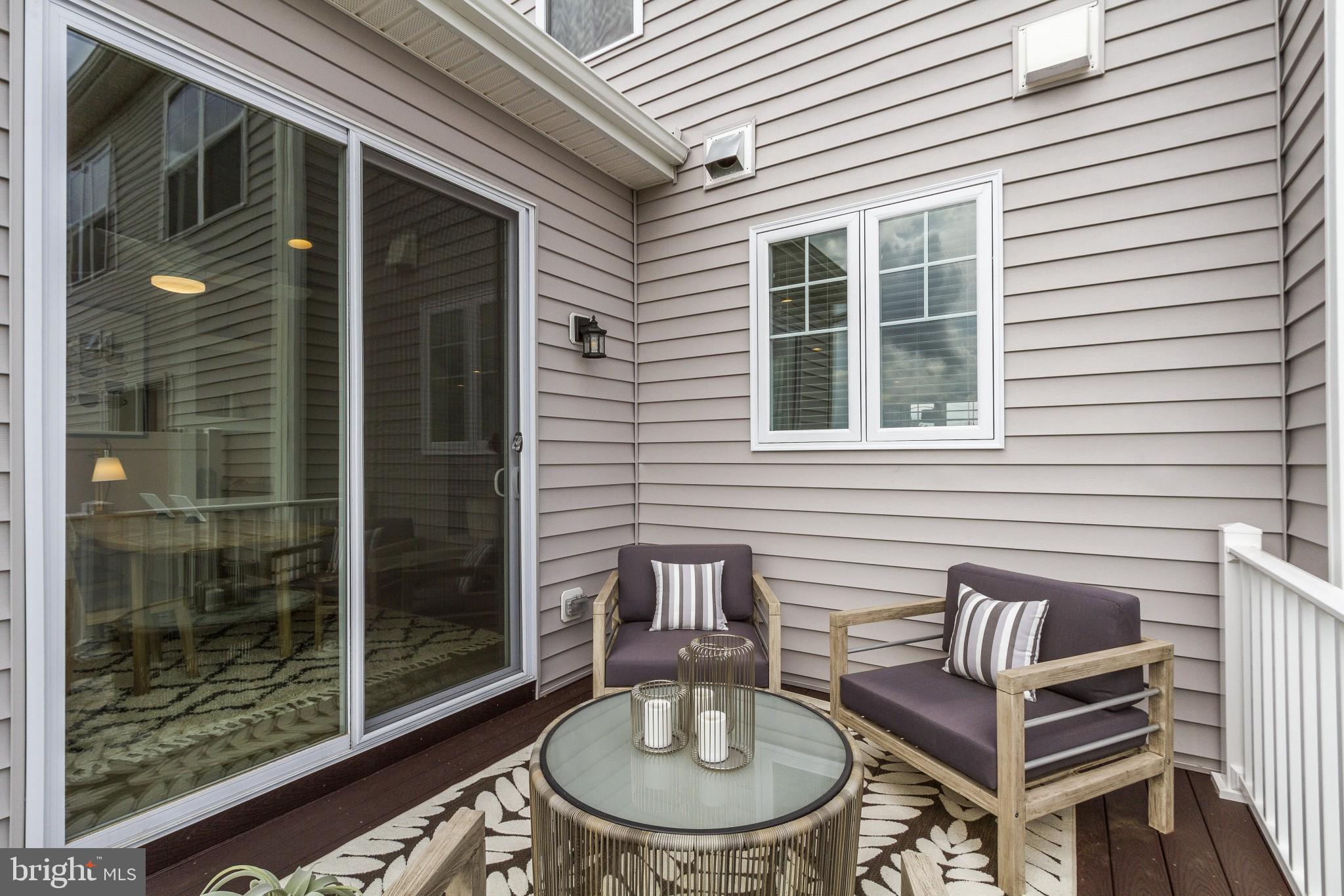 WESTVIEW SQUARE - Residential