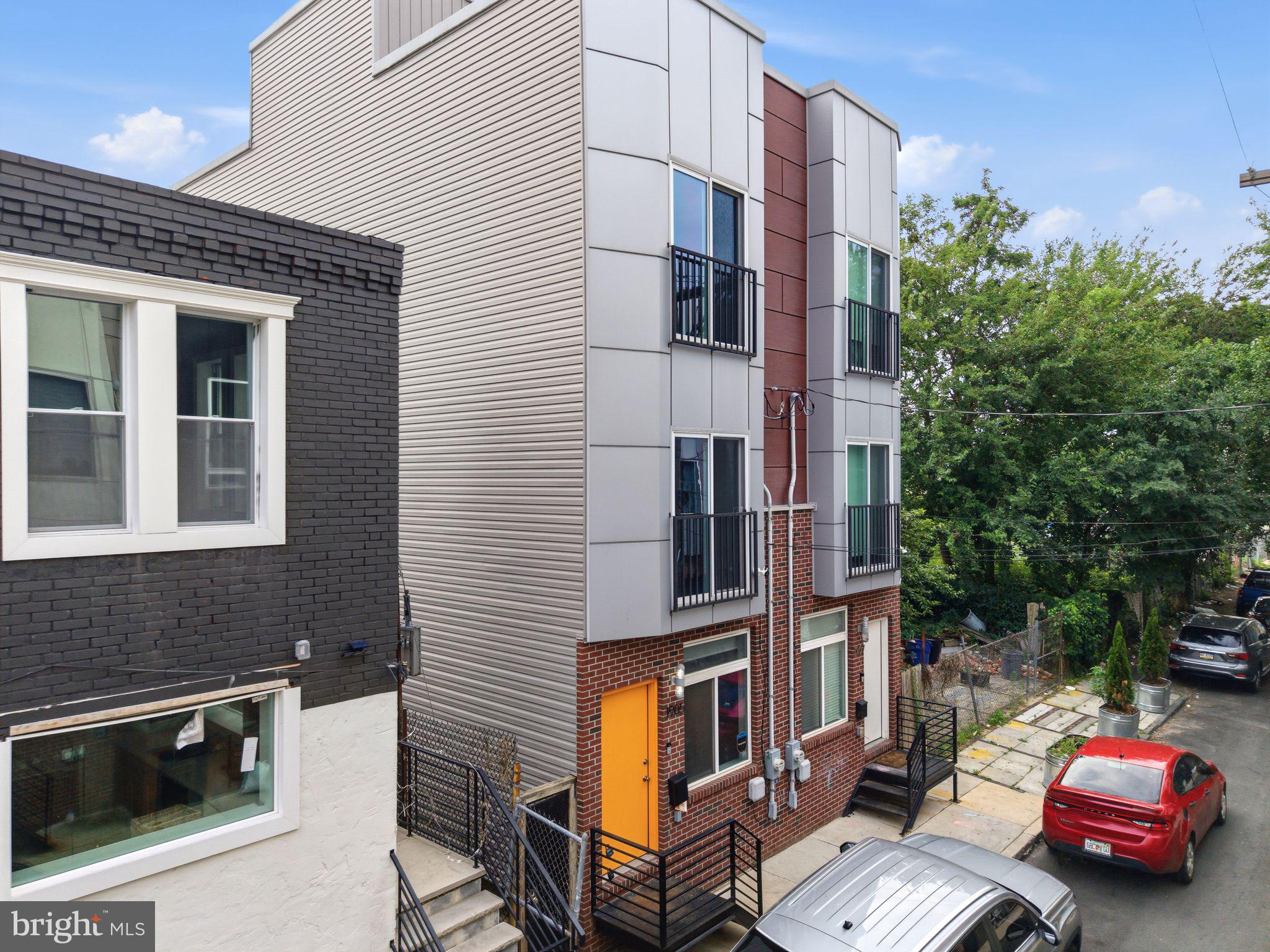 OLDE KENSINGTON - Residential