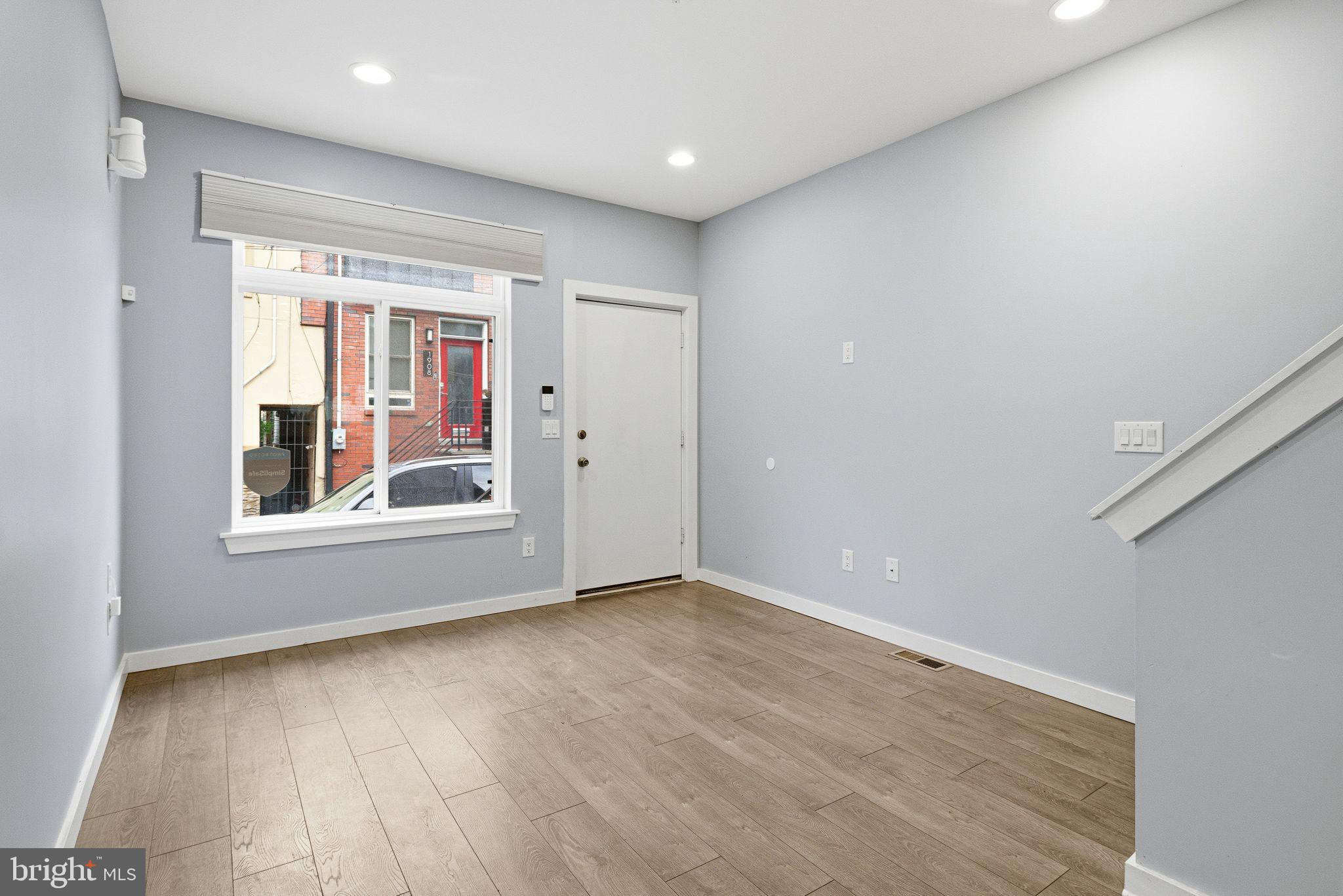 OLDE KENSINGTON - Residential
