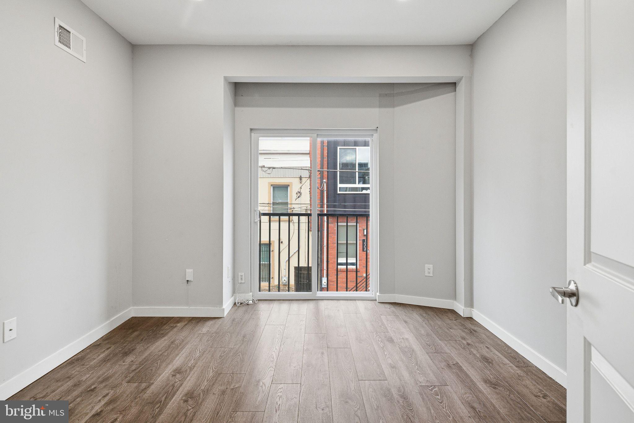 OLDE KENSINGTON - Residential