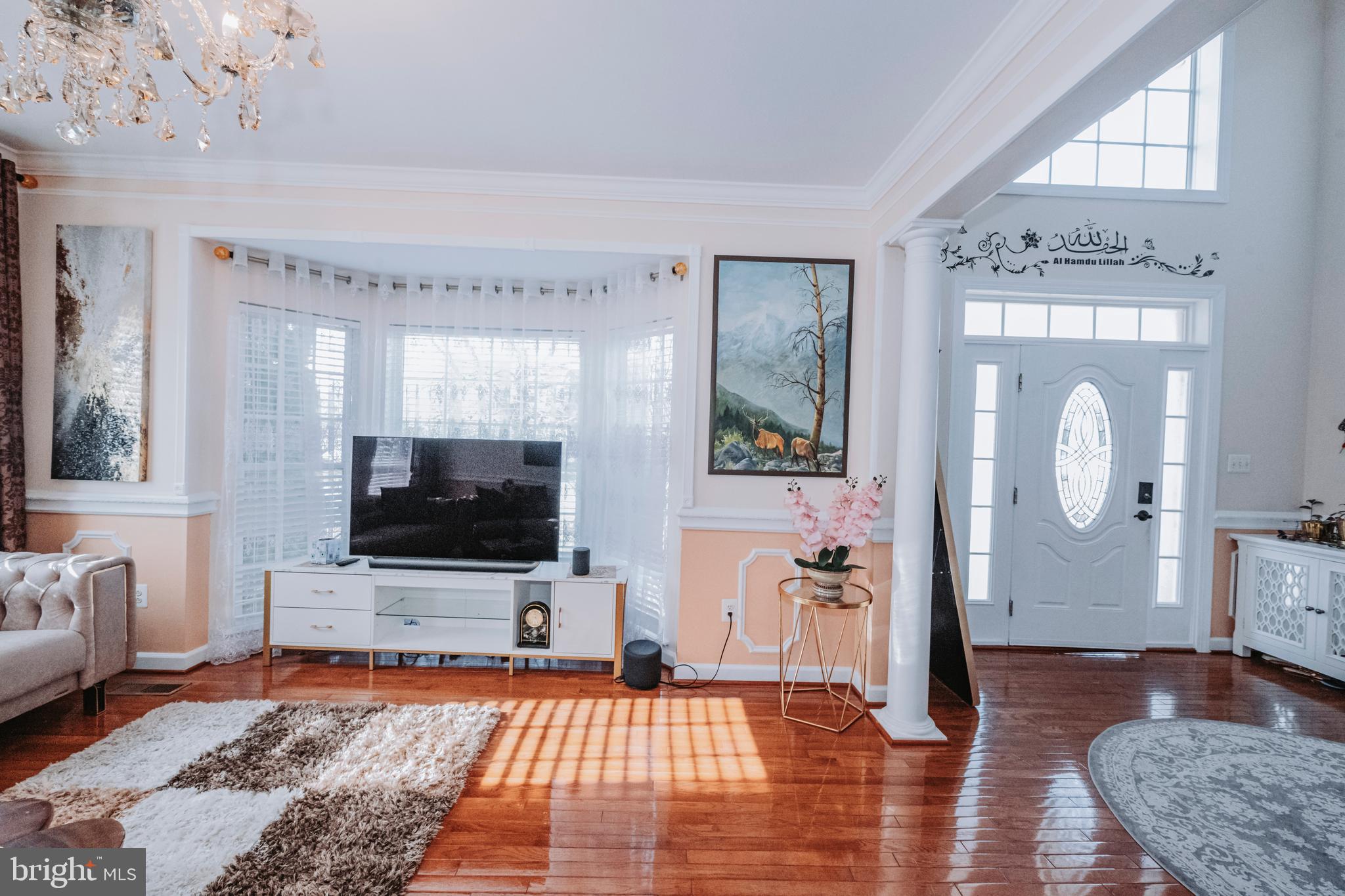 PARADISE MANOR - Residential