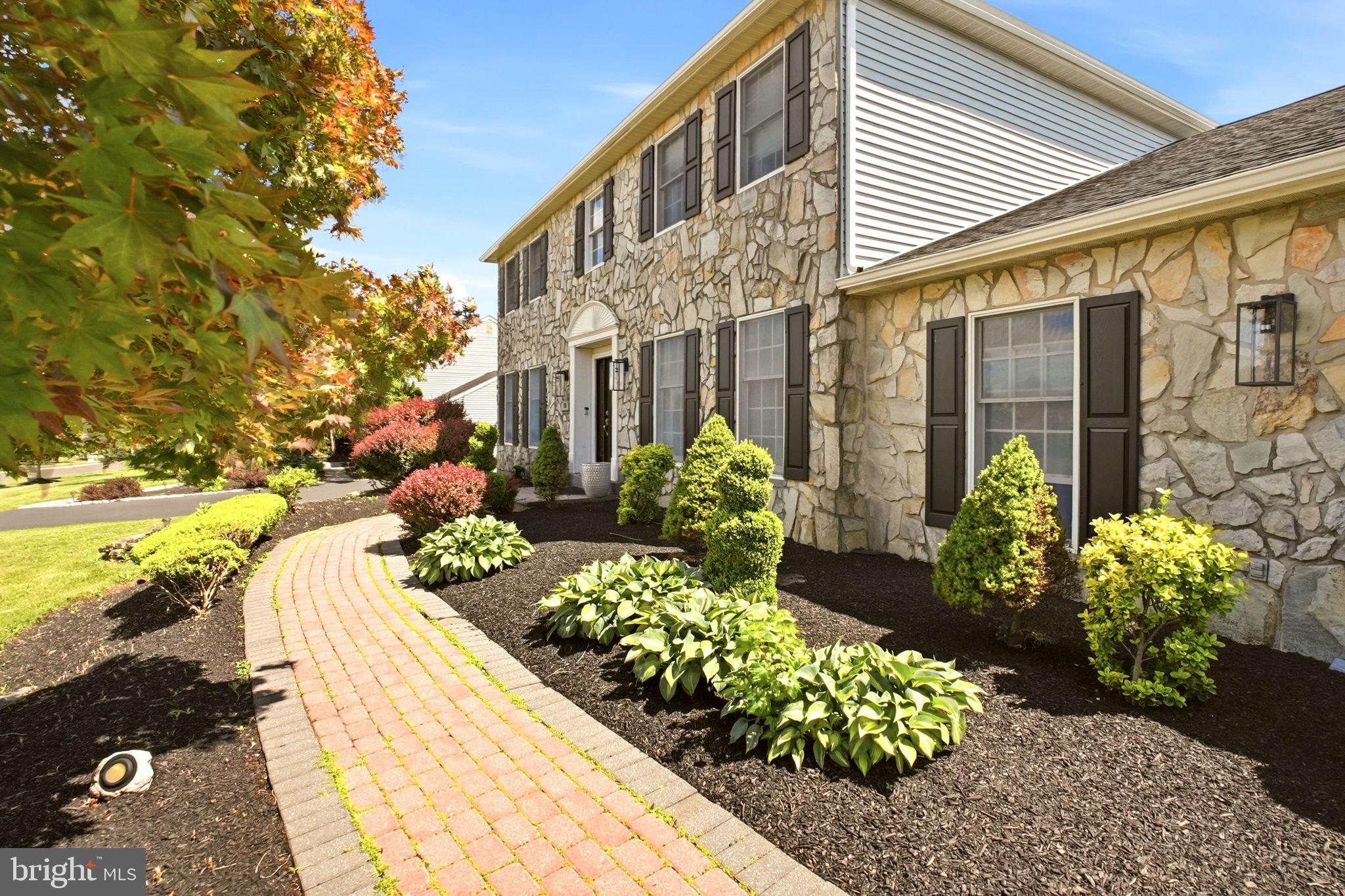 GWYNMONT FARMS - Residential