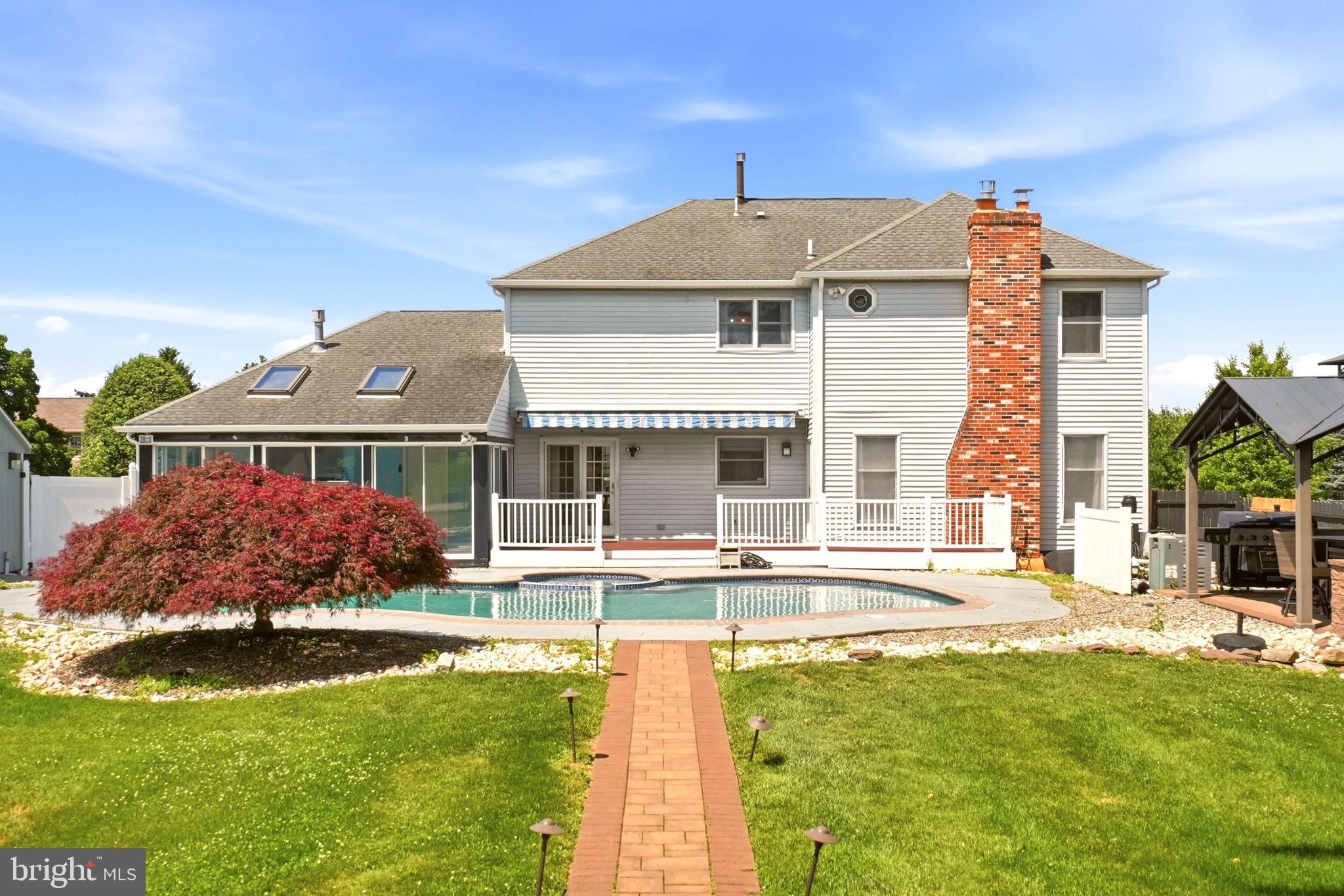 GWYNMONT FARMS - Residential