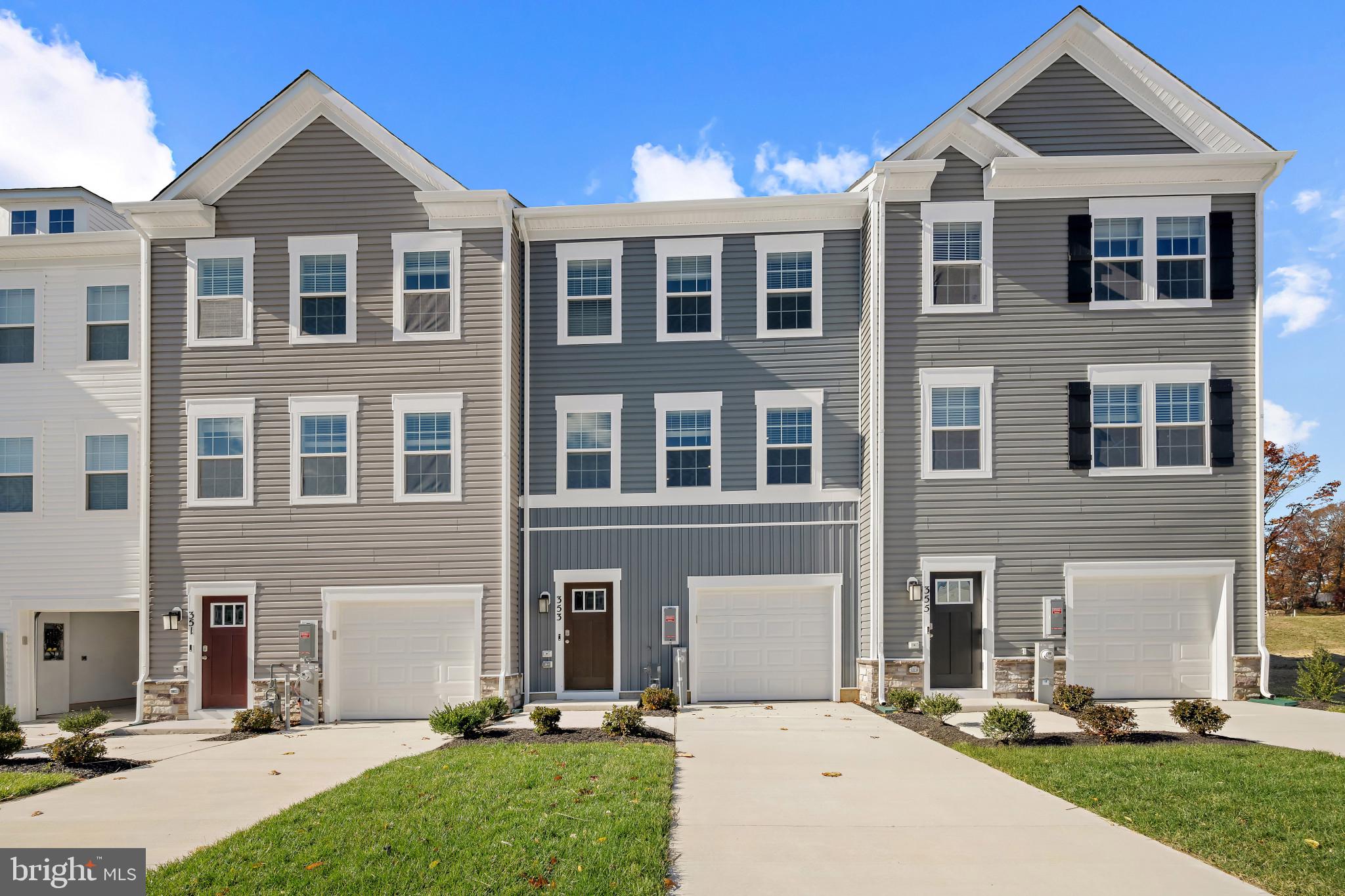MAGNOLIA ESTATES - Residential
