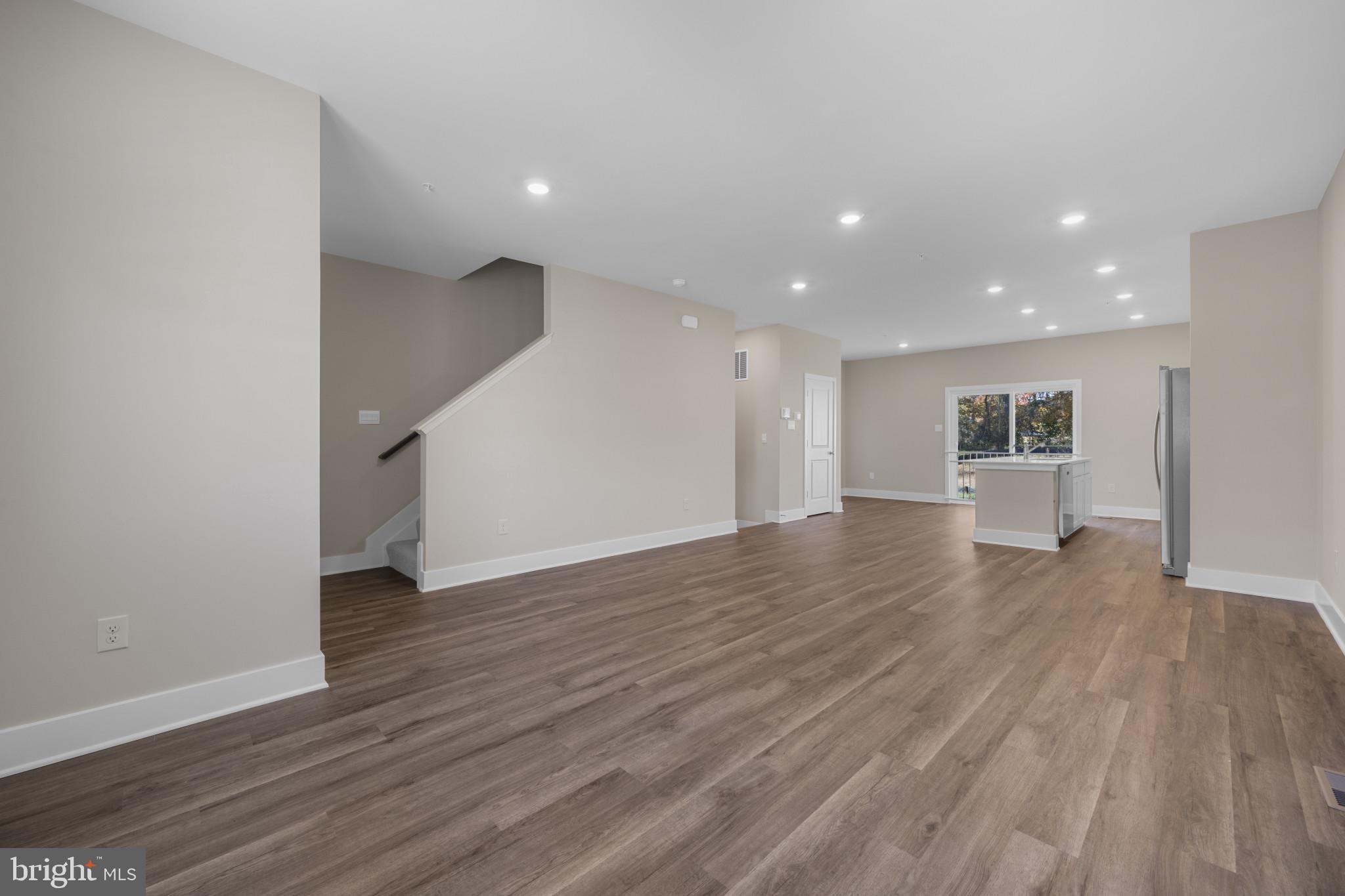 MAGNOLIA ESTATES - Residential