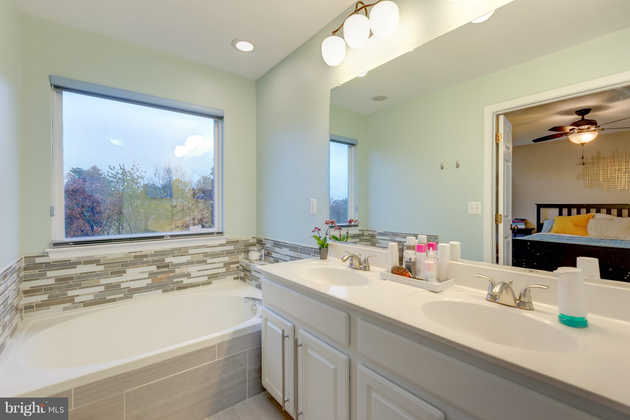 KINGSTOWNE - Residential