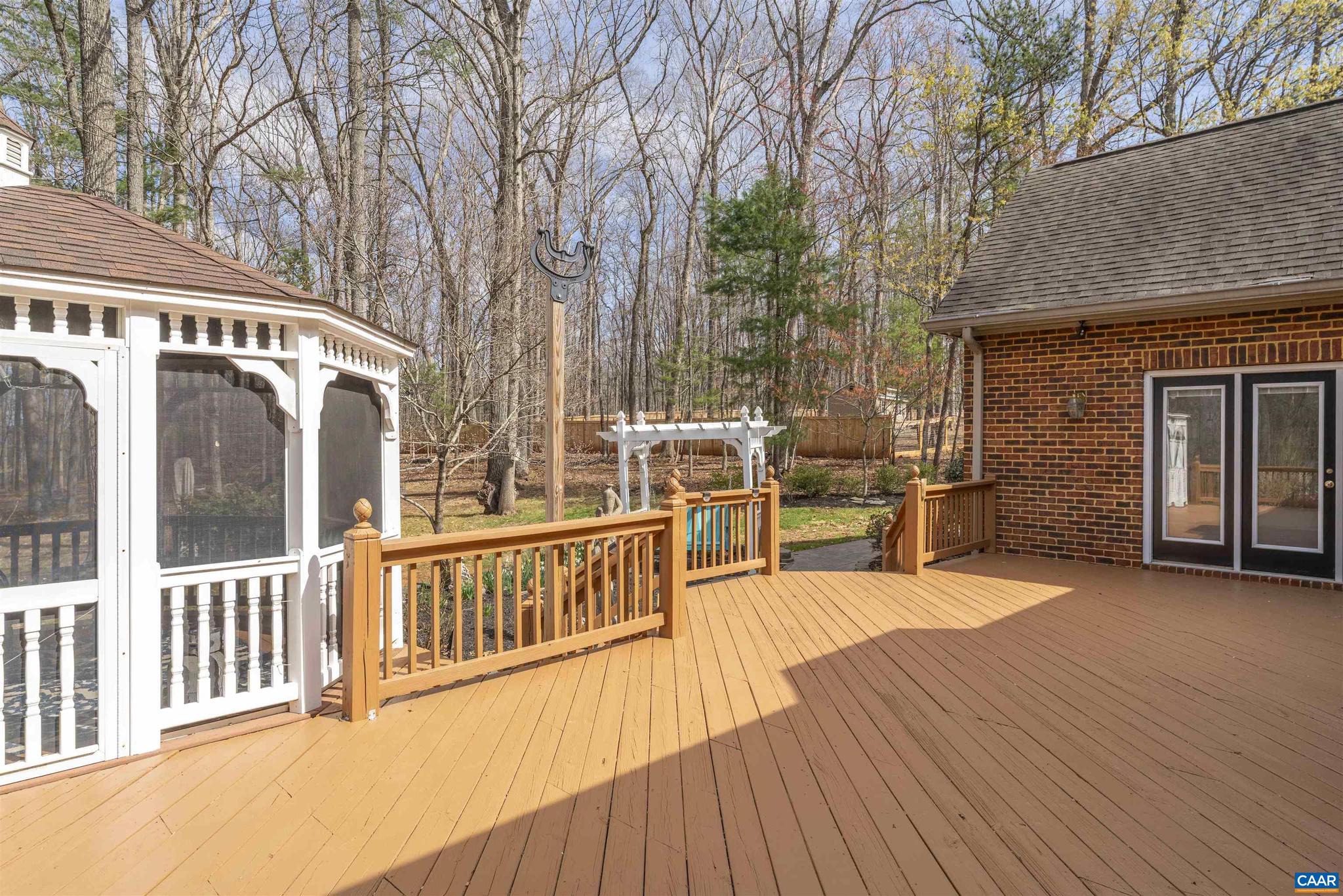 BEAU MONT FARM - Residential
