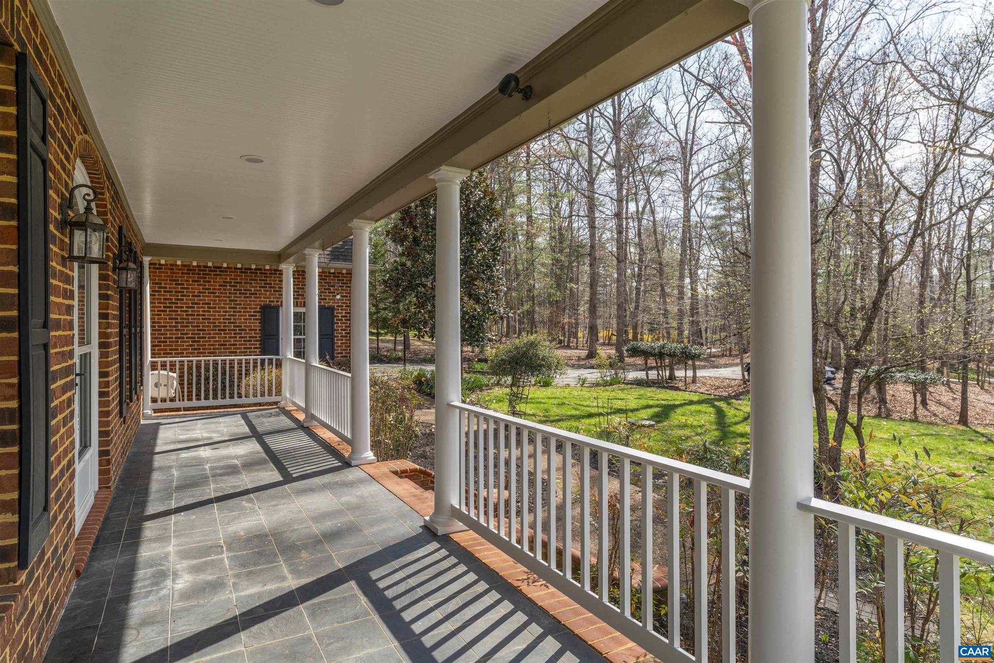BEAU MONT FARM - Residential