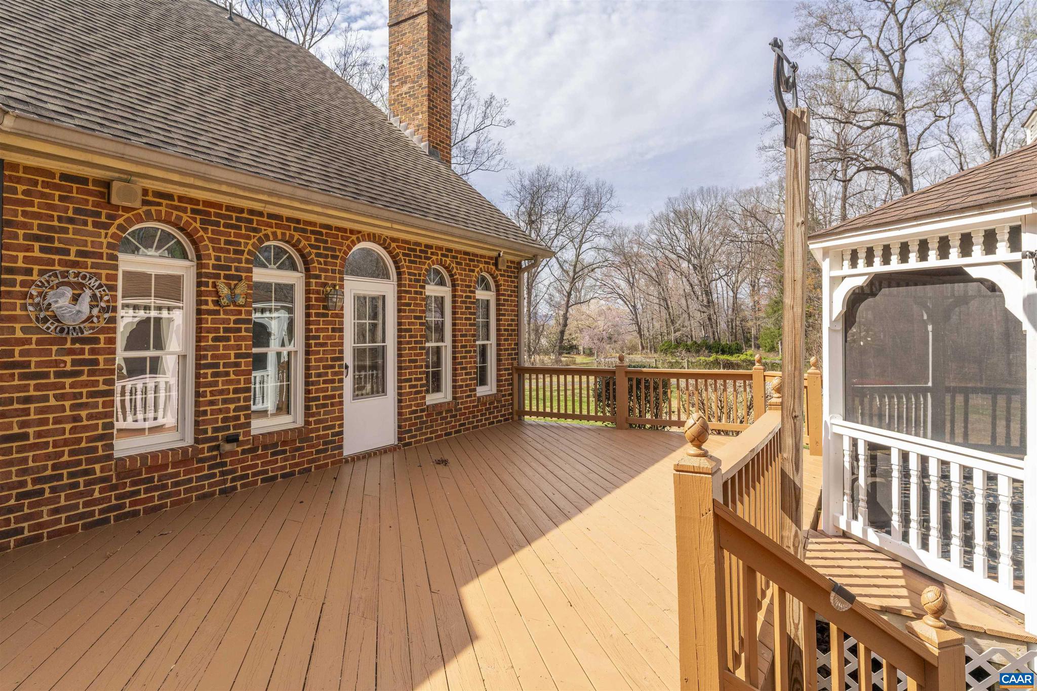 BEAU MONT FARM - Residential