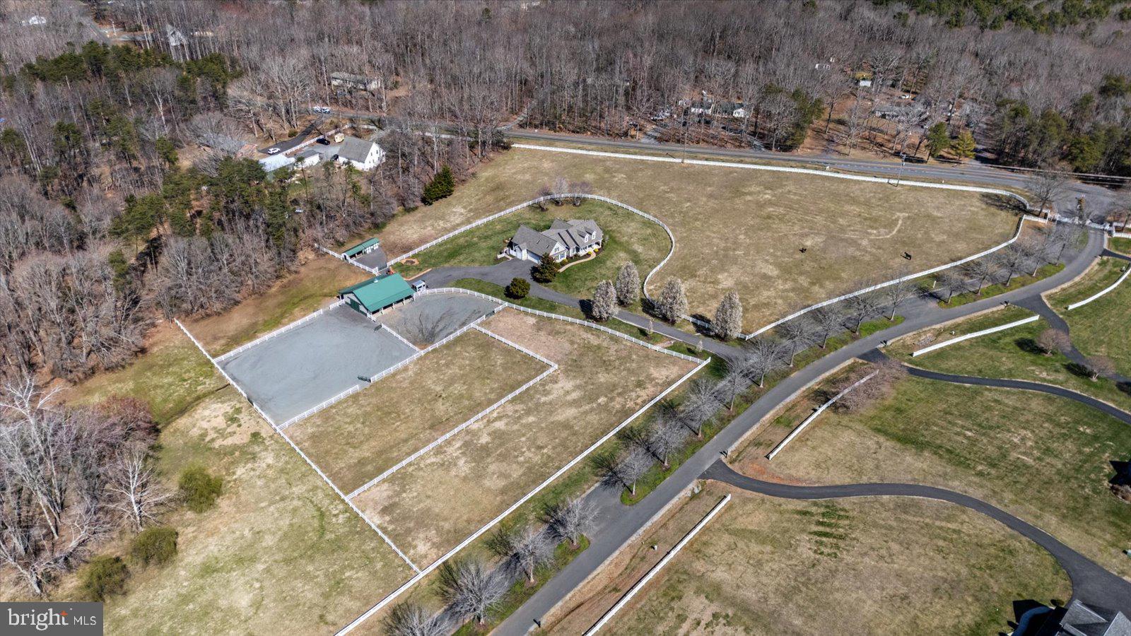 MEADOWLAND - Residential