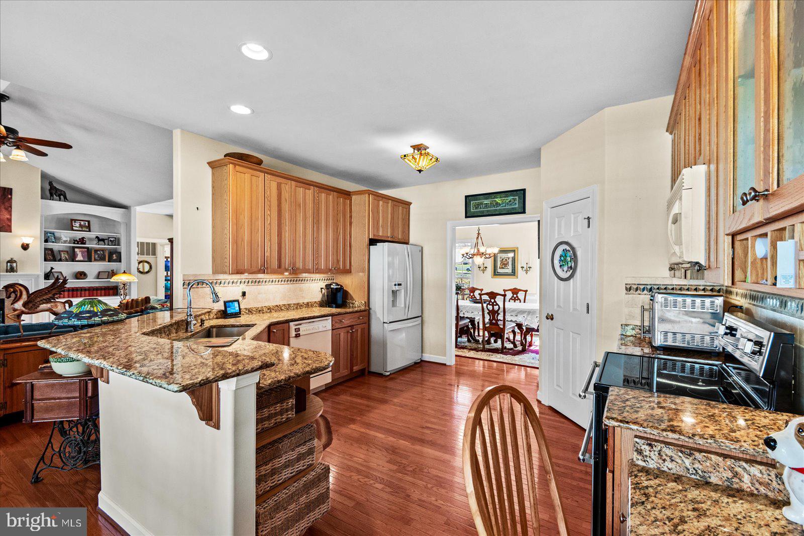 MEADOWLAND - Residential