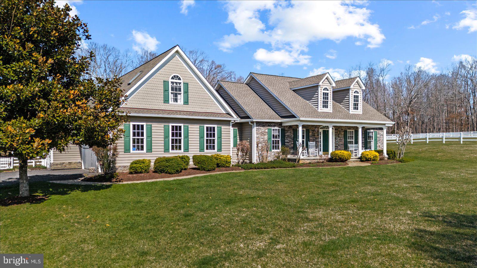 MEADOWLAND - Residential