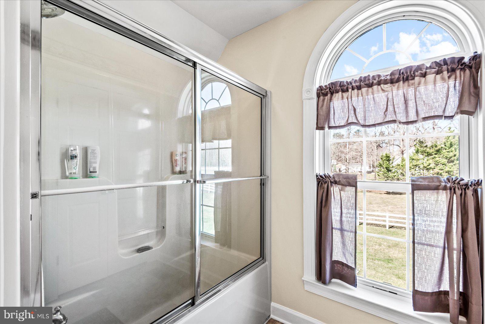 MEADOWLAND - Residential