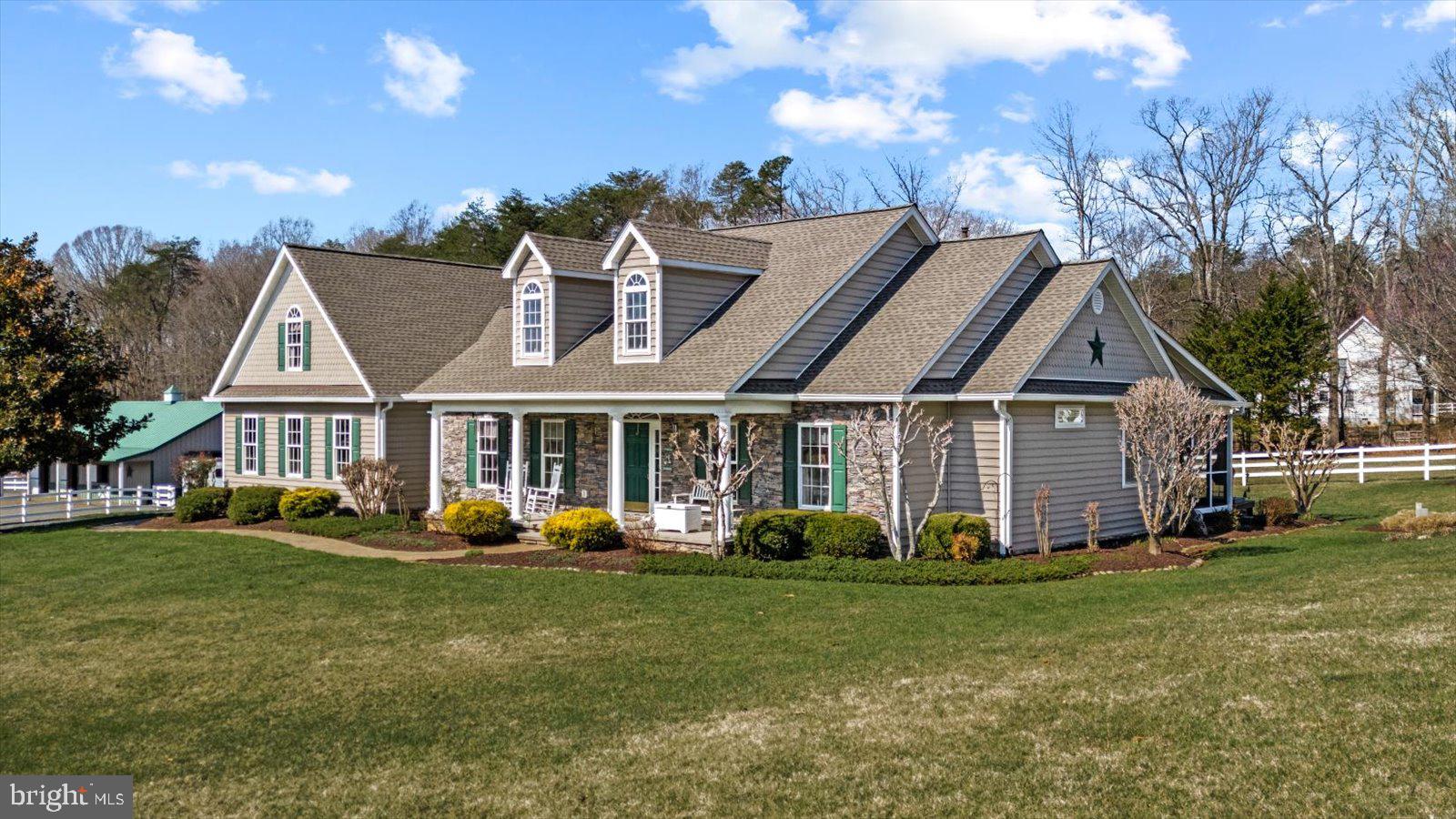 MEADOWLAND - Residential