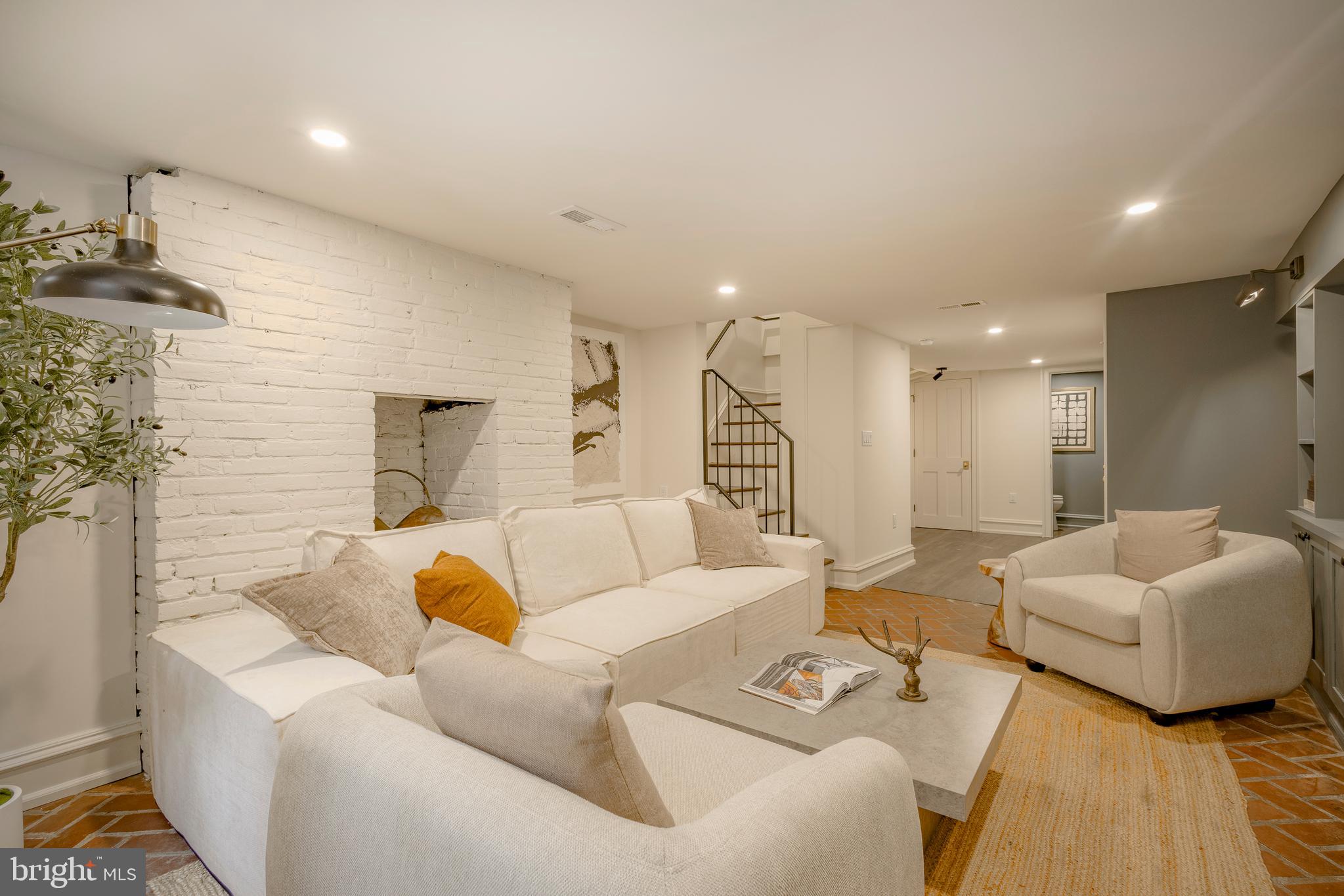 SOCIETY HILL - Residential