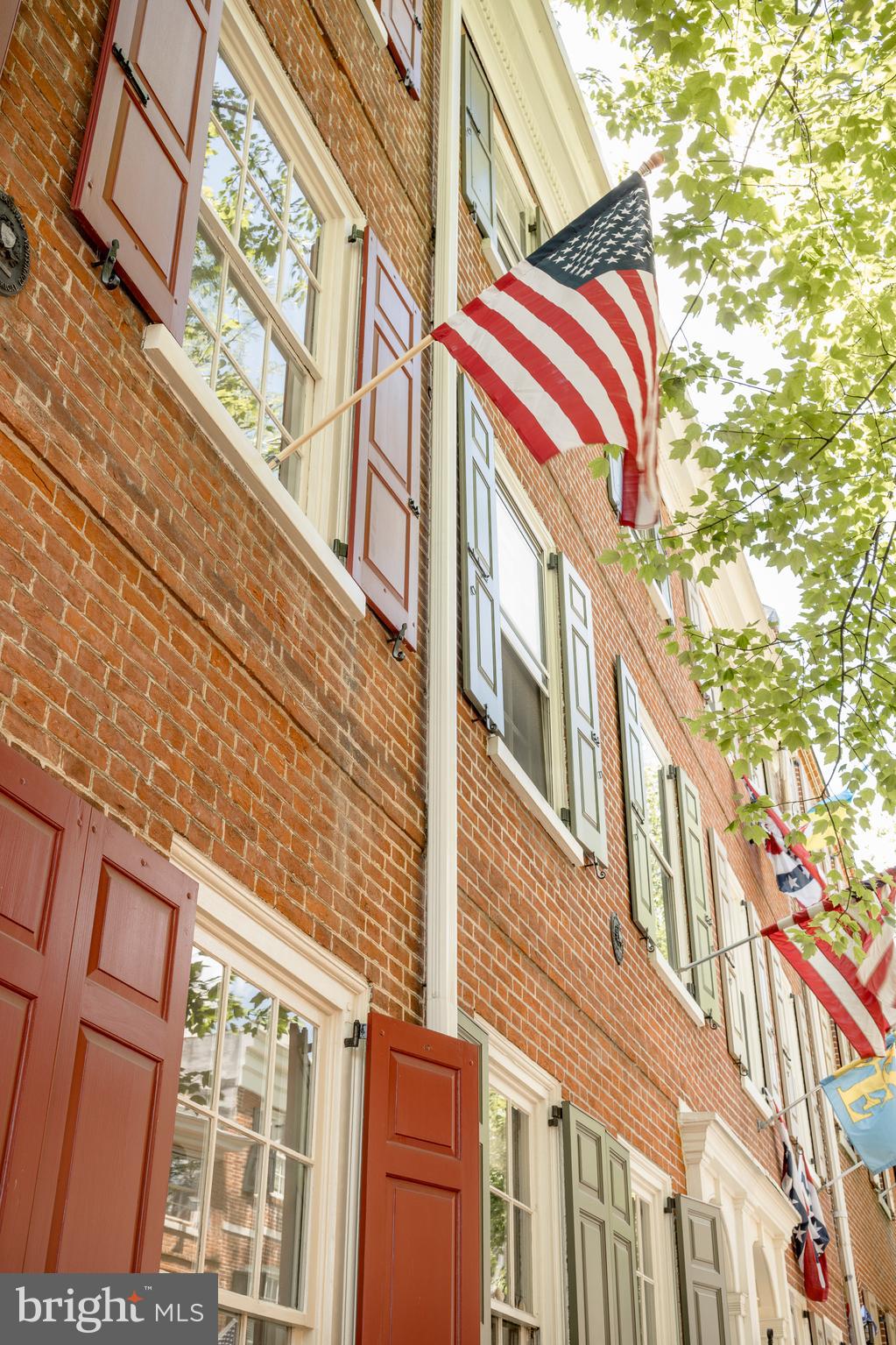SOCIETY HILL - Residential