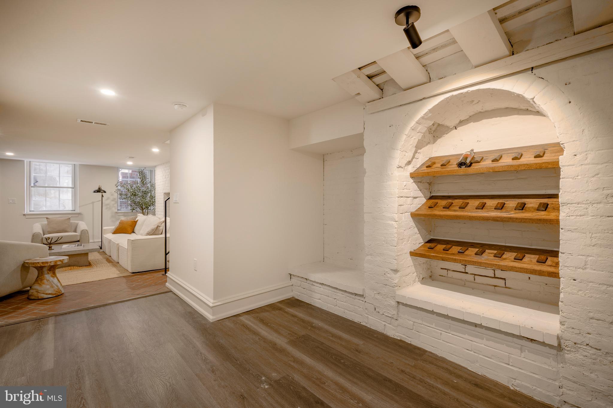 SOCIETY HILL - Residential