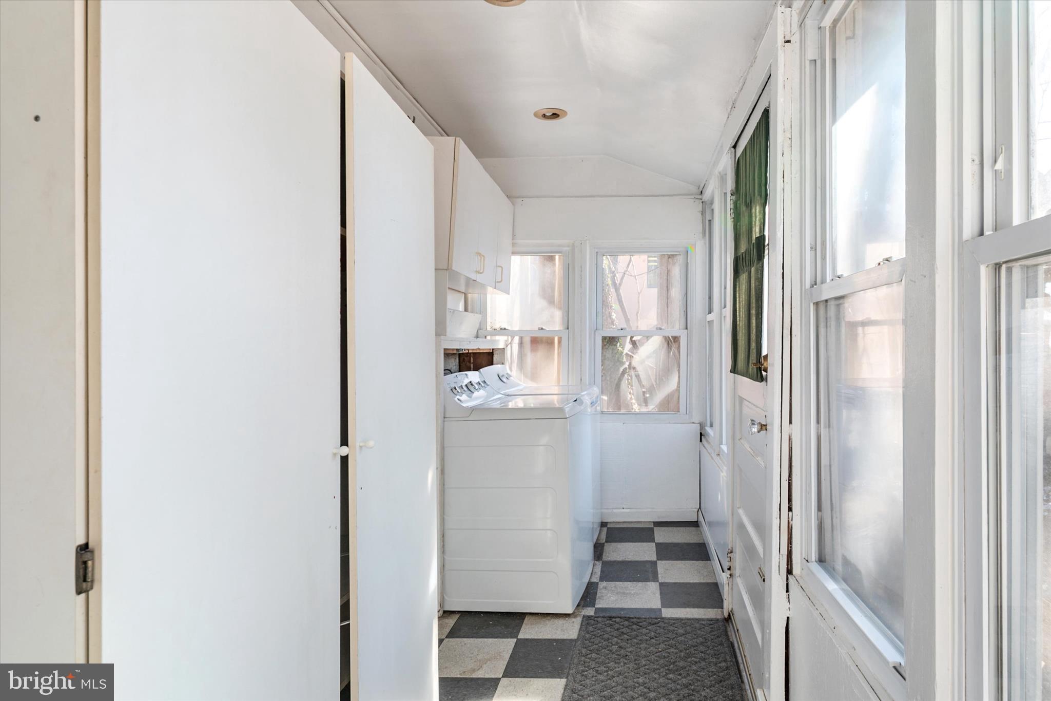 WEST ANNAPOLIS - Commercial Sale