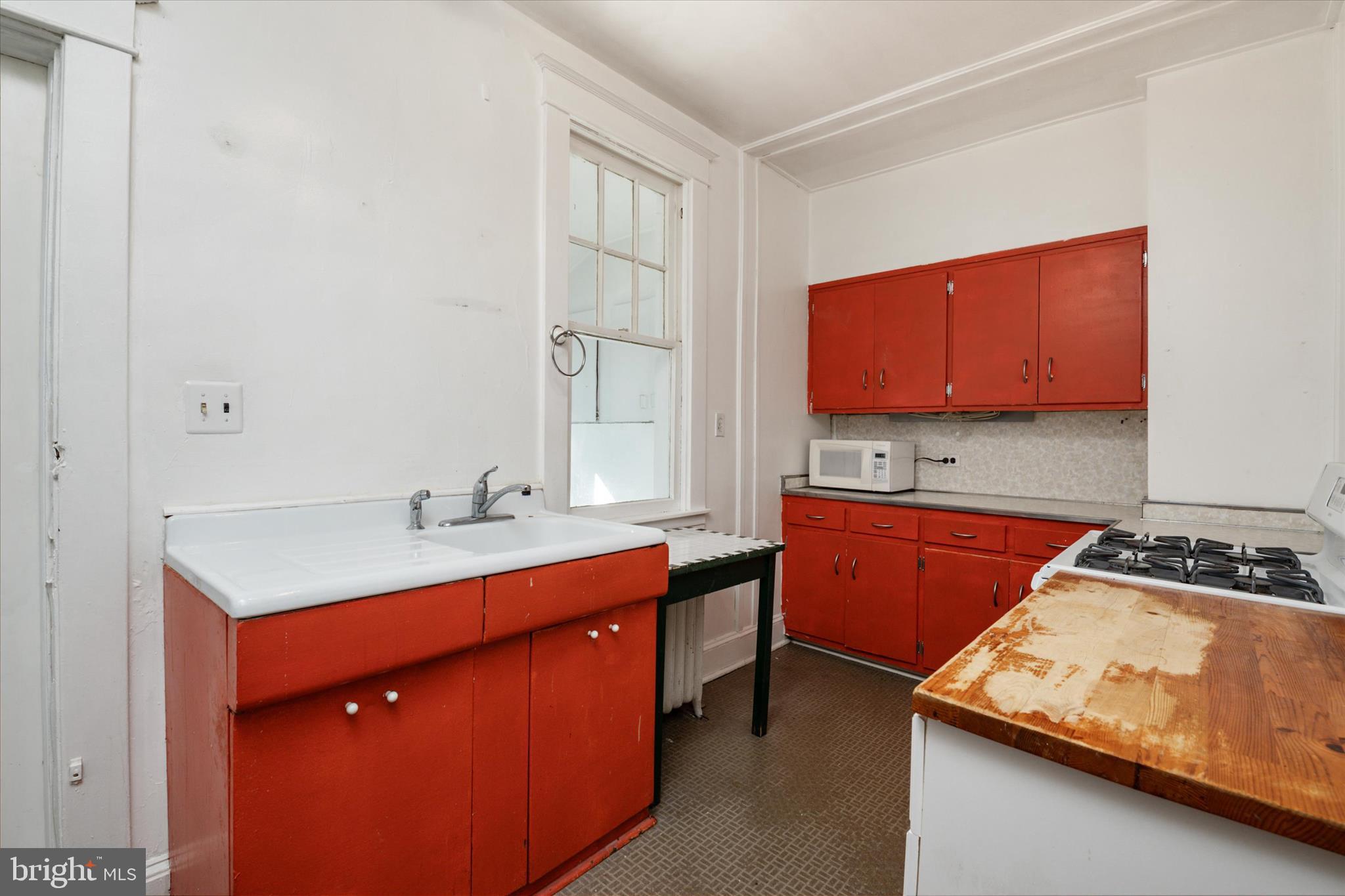 WEST ANNAPOLIS - Commercial Sale