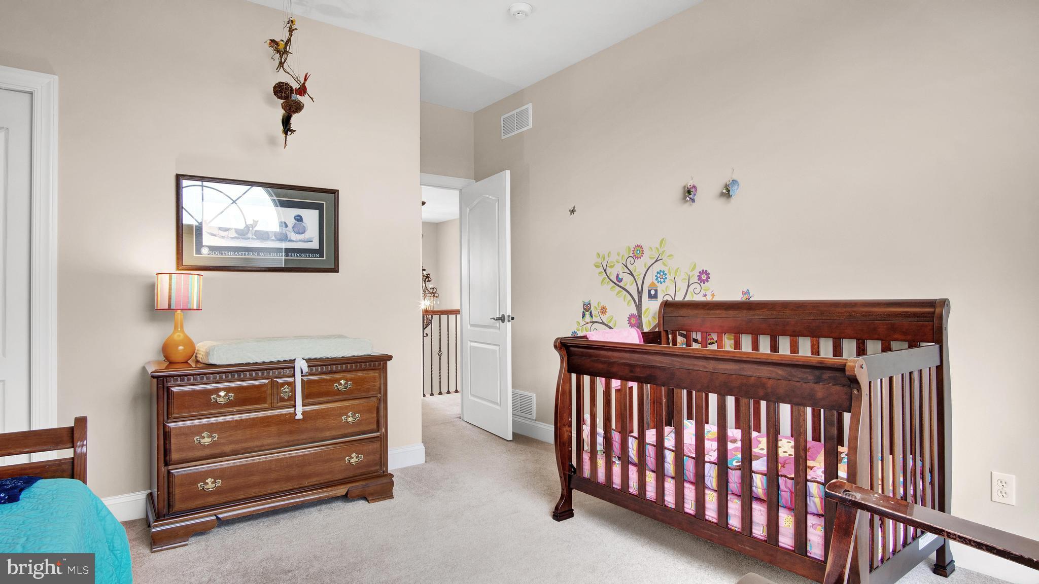 CLARENDON - Residential