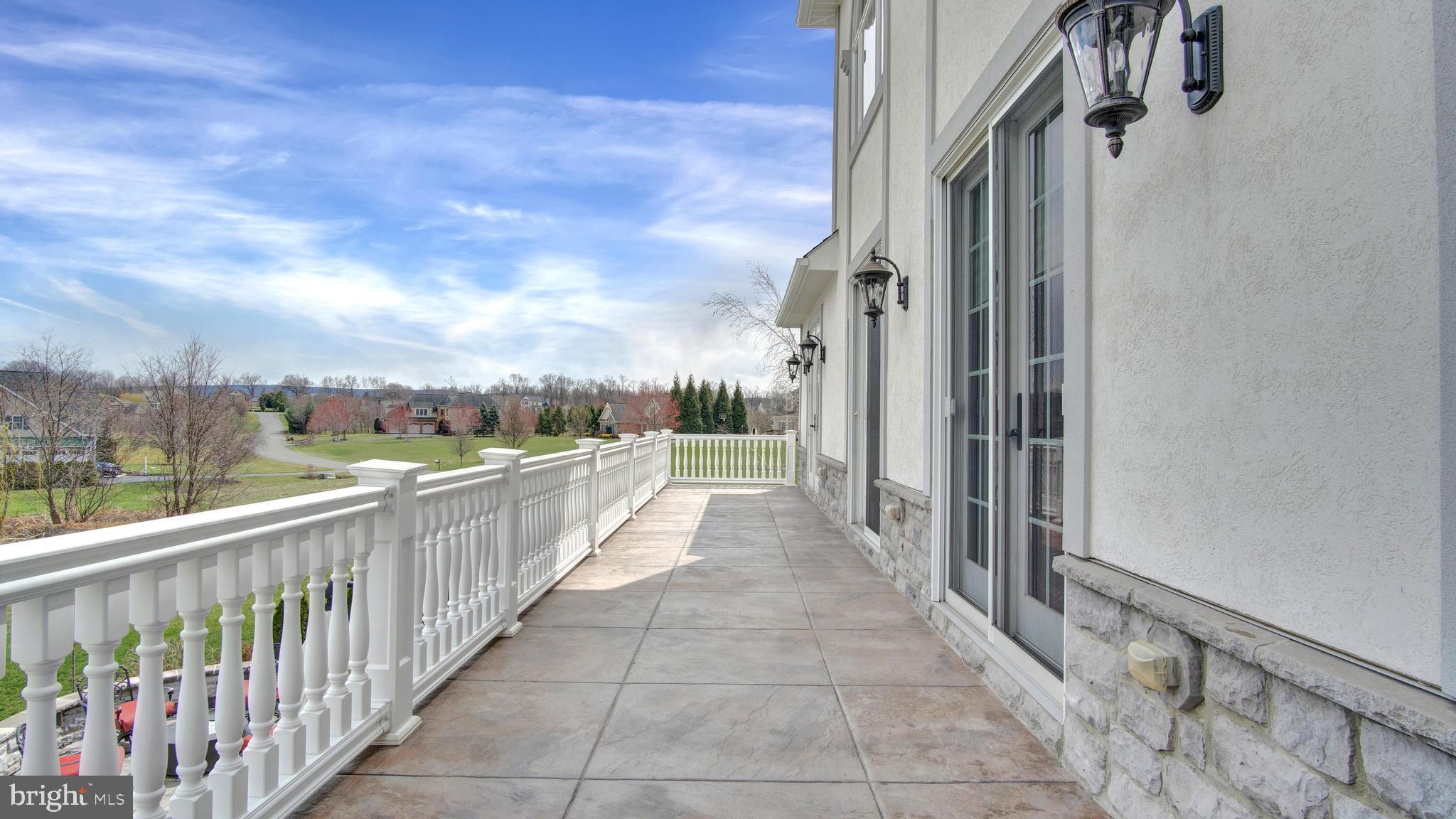 CLARENDON - Residential
