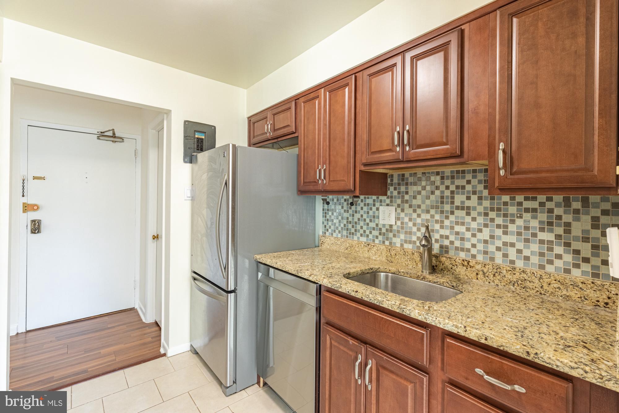 FALLS CHURCH CITY - Residential Lease