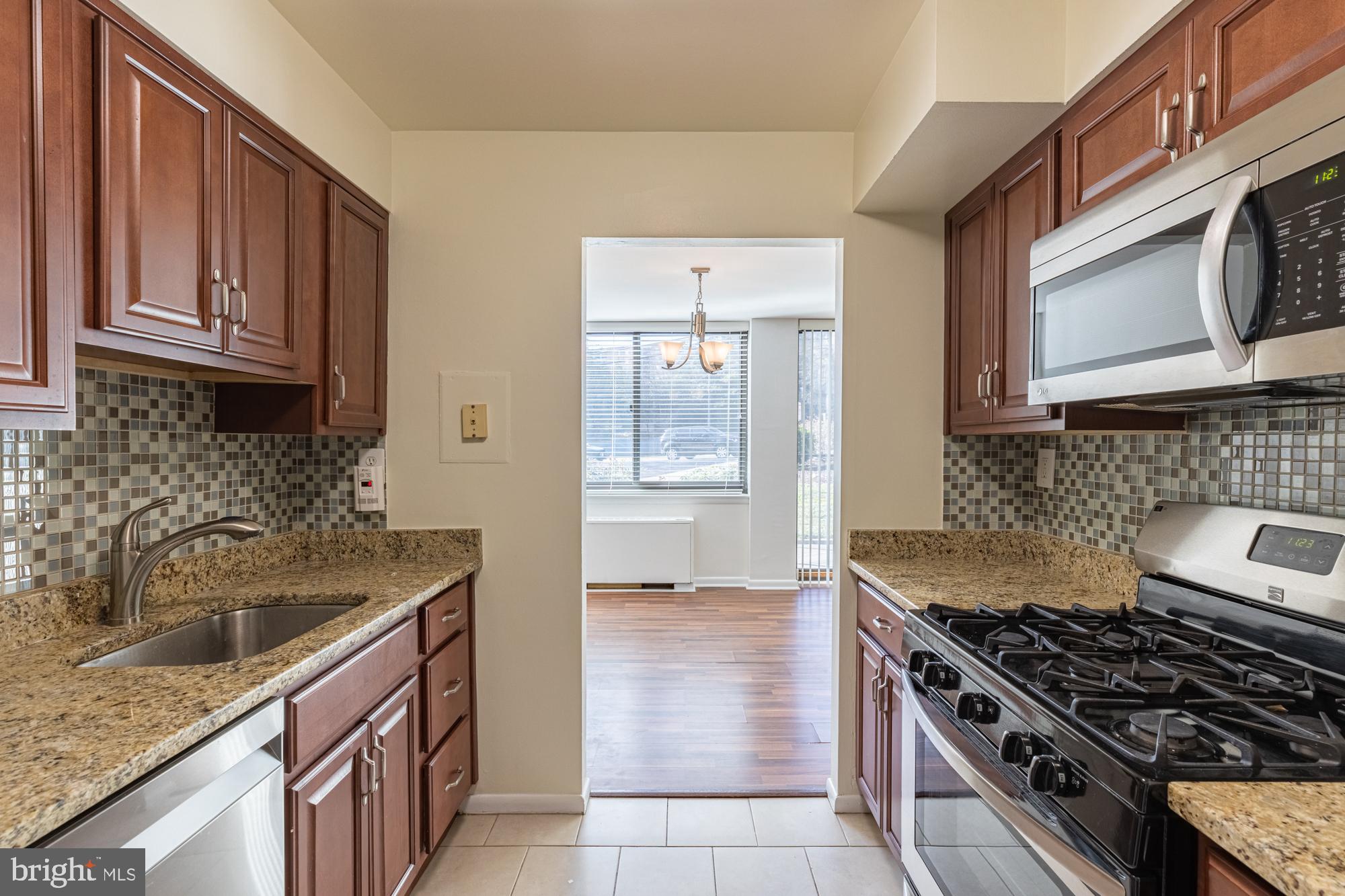 FALLS CHURCH CITY - Residential Lease