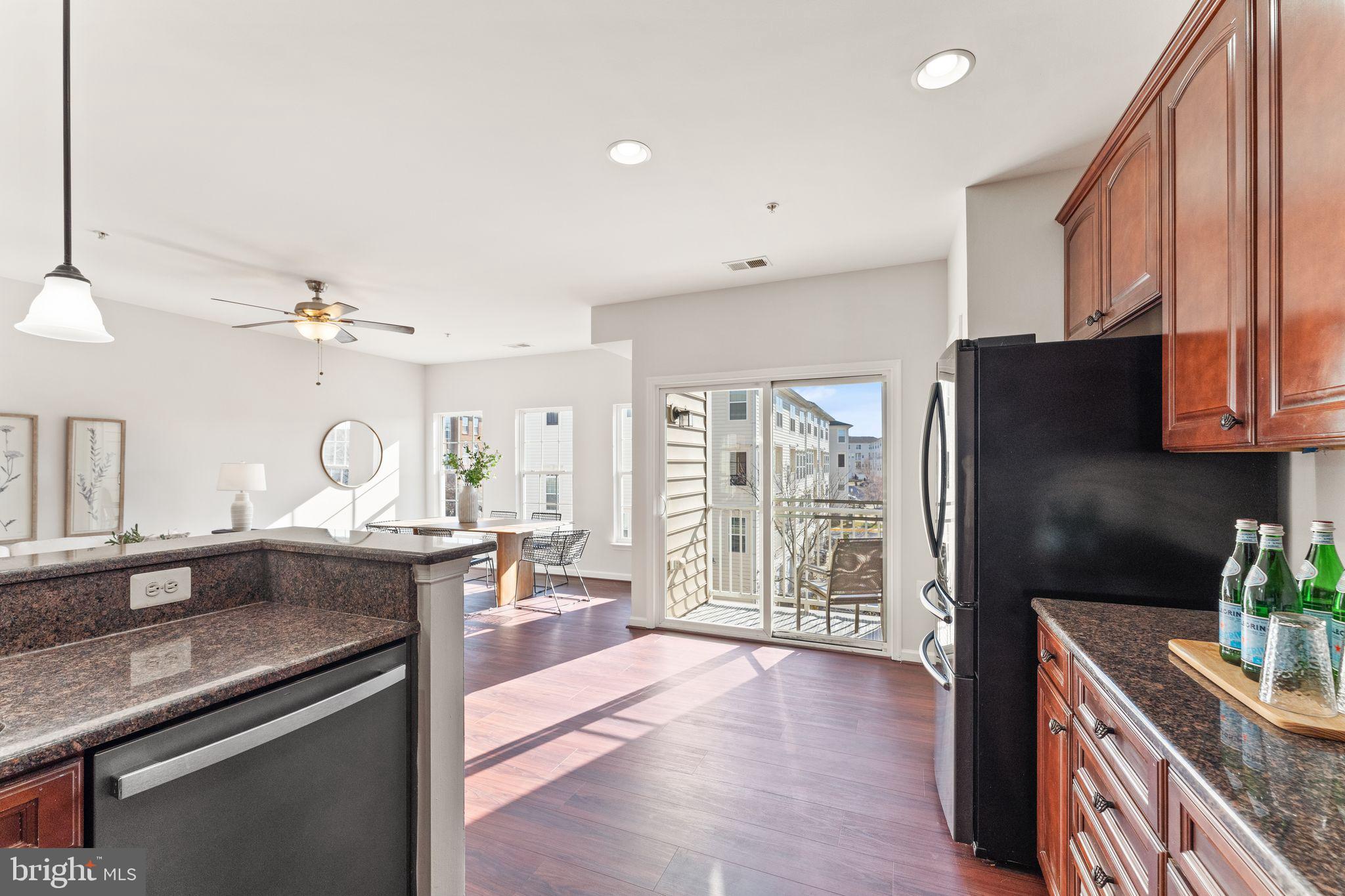 CENTREVILLE CROSSING - Residential