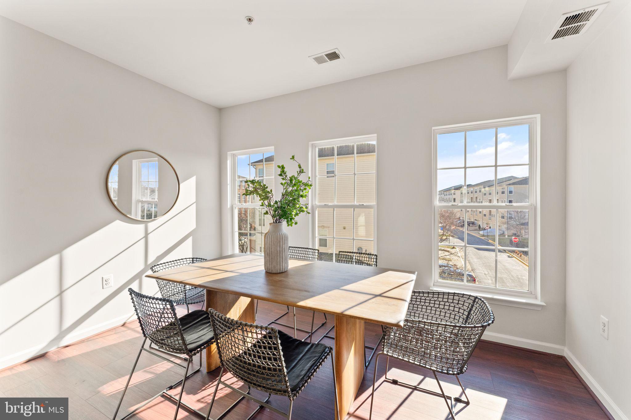 CENTREVILLE CROSSING - Residential