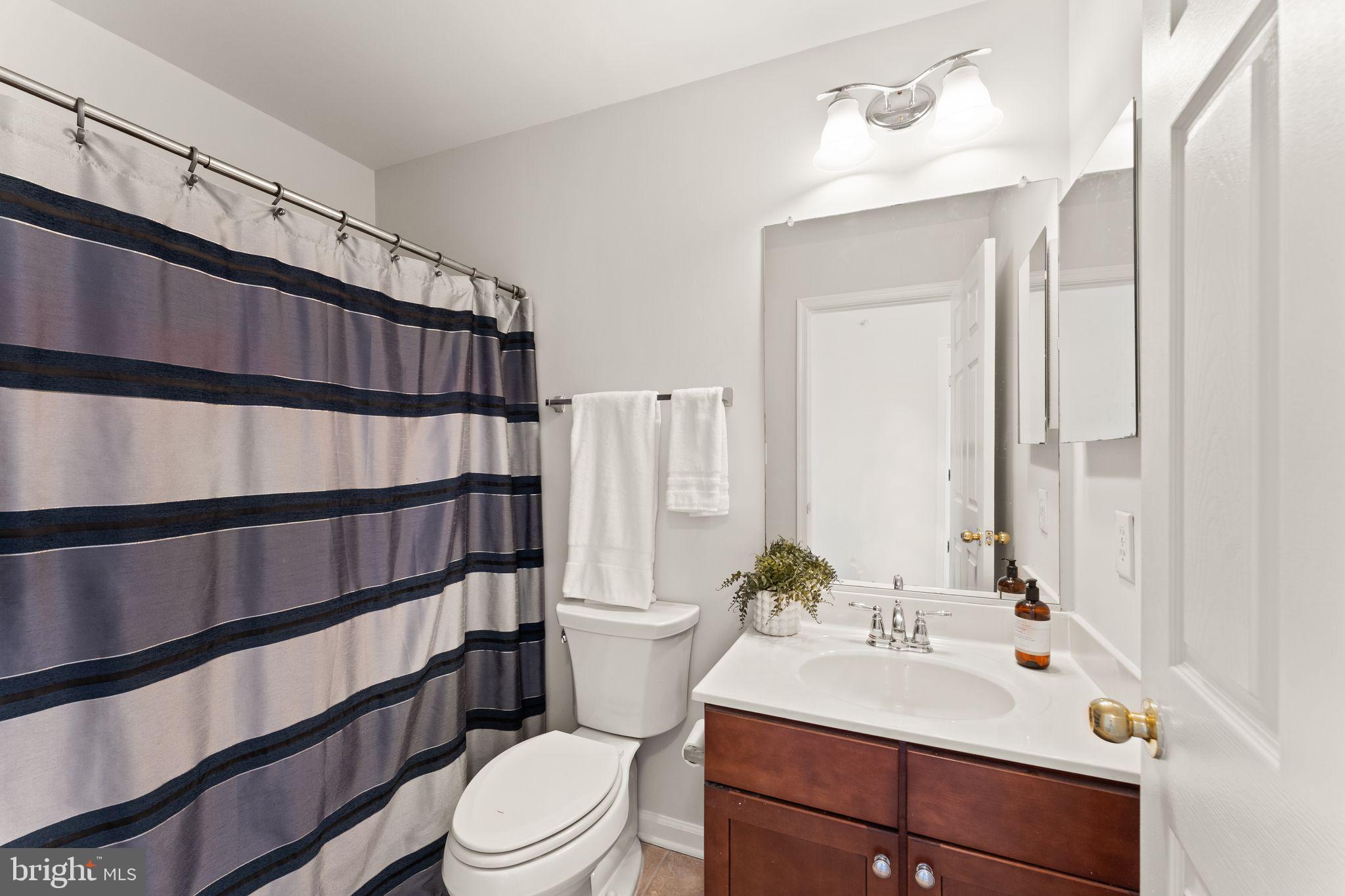 CENTREVILLE CROSSING - Residential