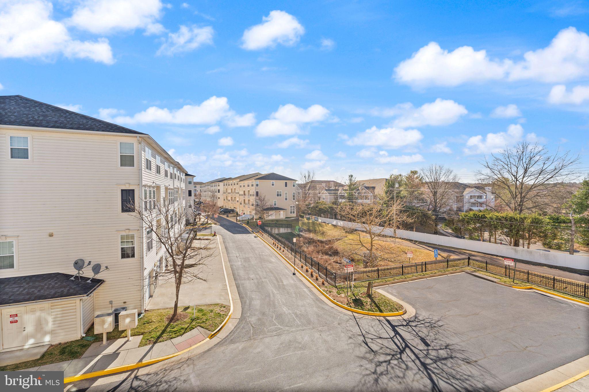 CENTREVILLE CROSSING - Residential