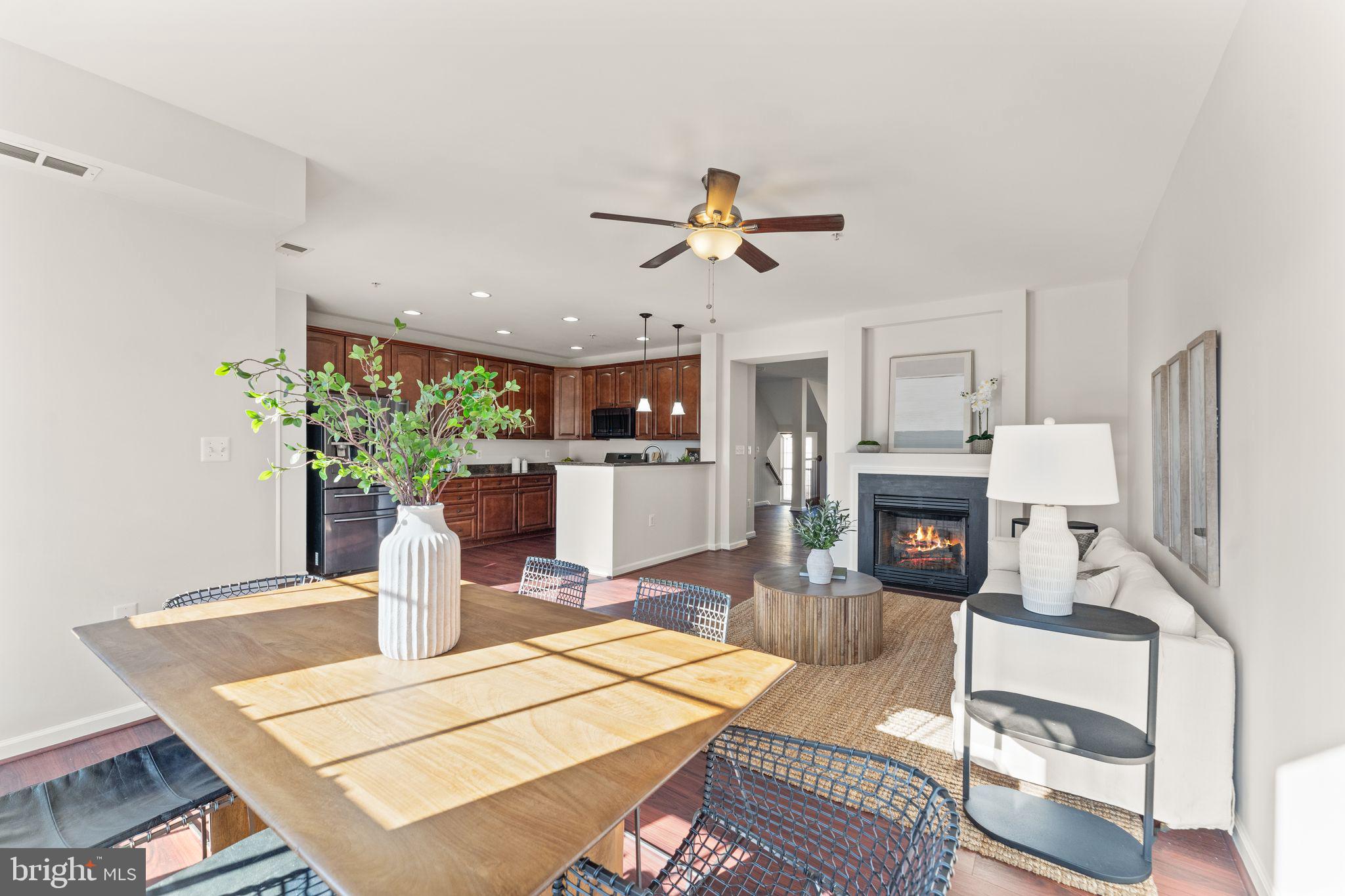 CENTREVILLE CROSSING - Residential
