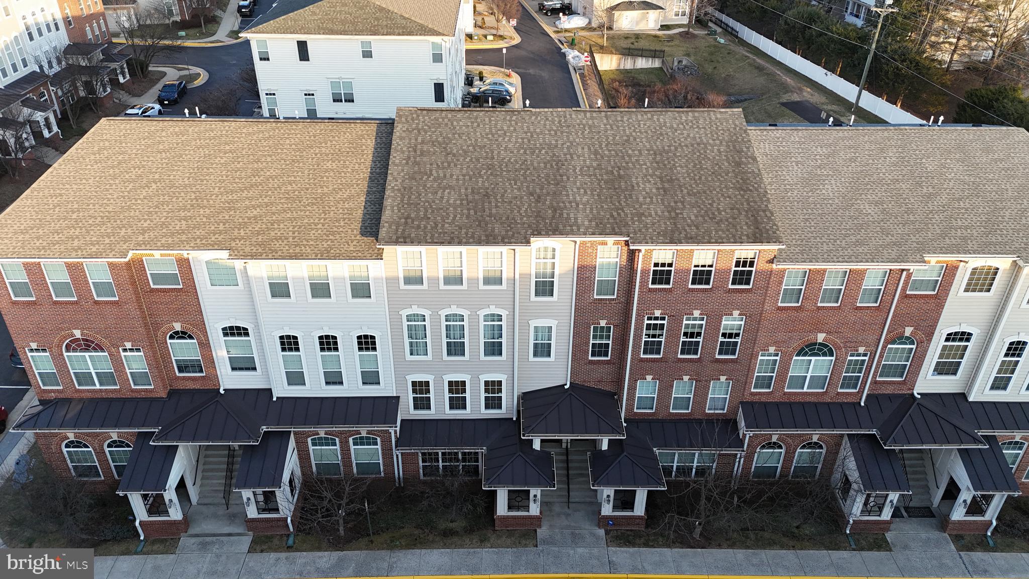 CENTREVILLE CROSSING - Residential