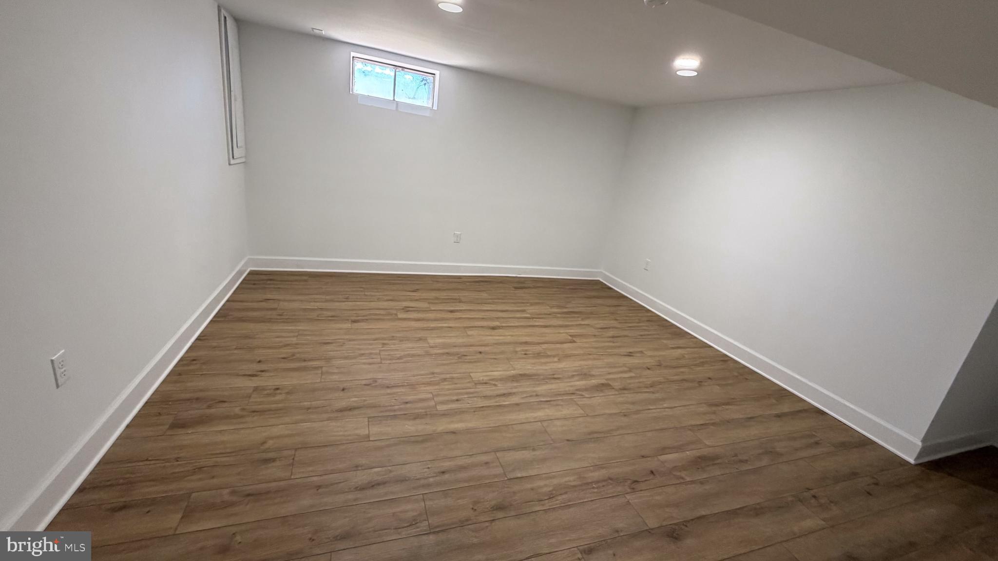 GLENARDEN - Residential