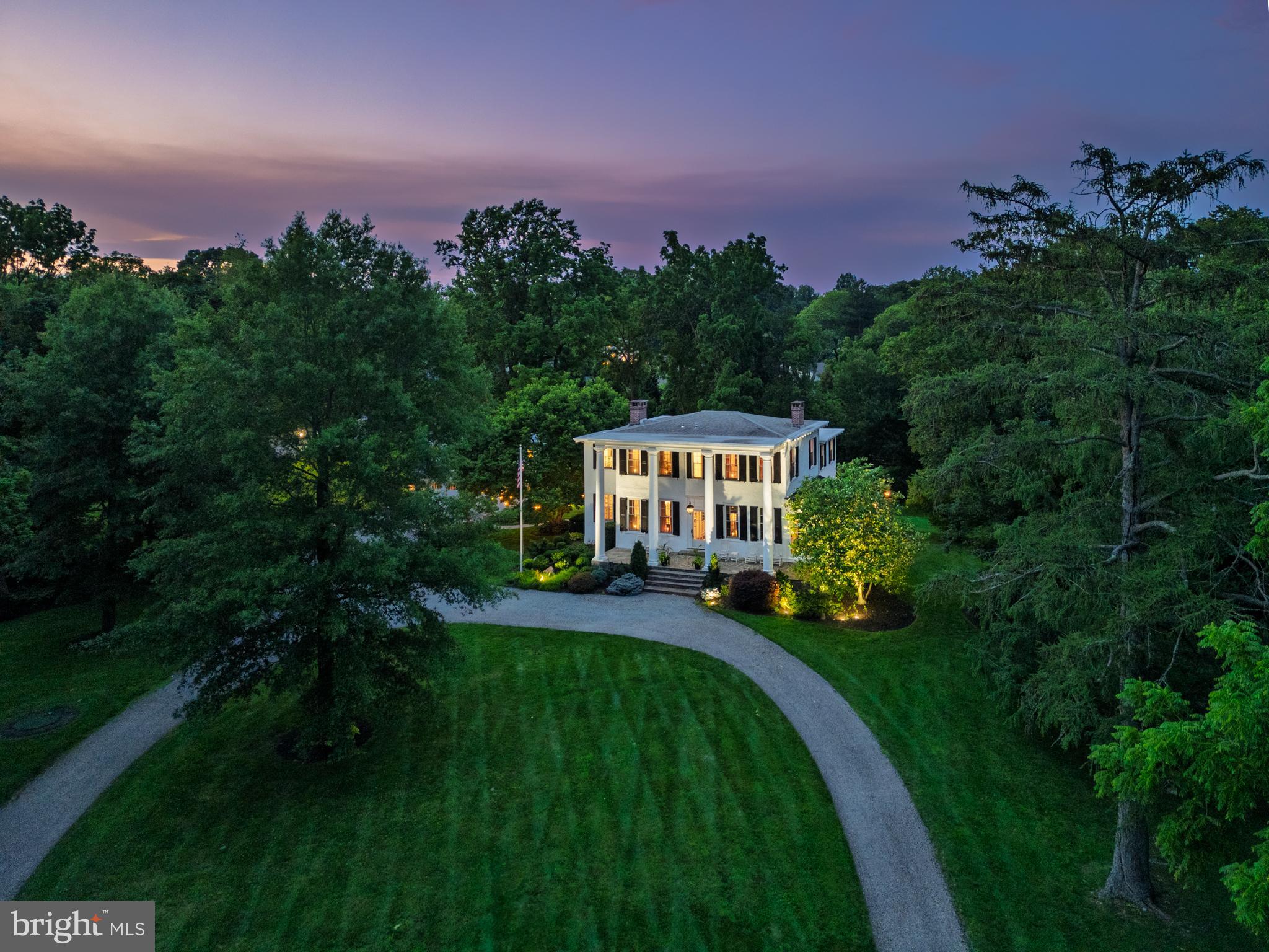 KIRKLAND MANOR - Residential