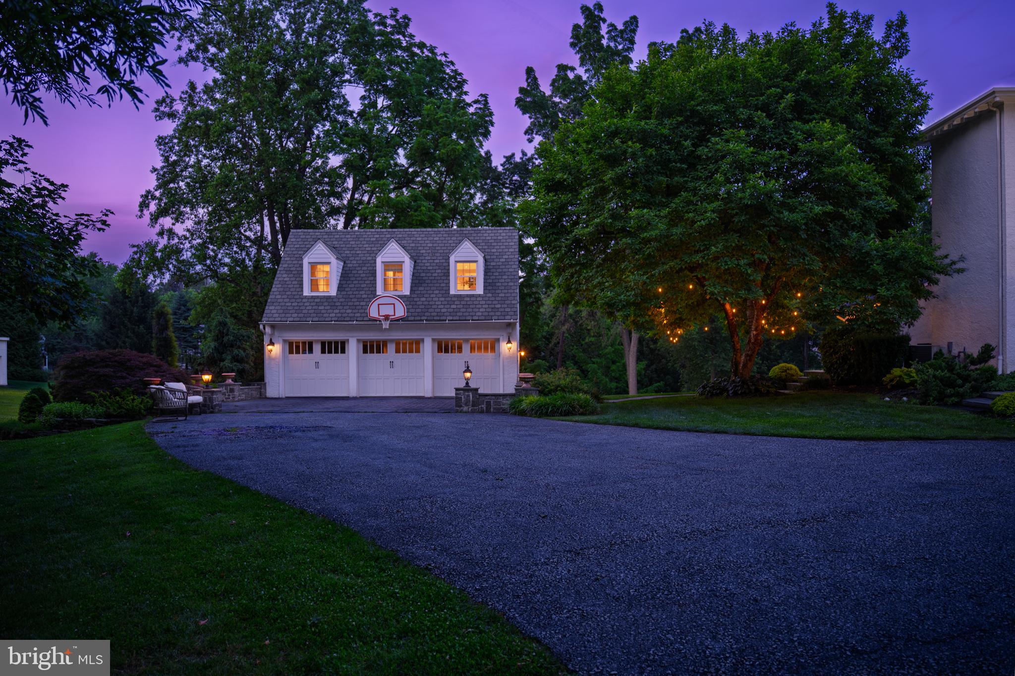 KIRKLAND MANOR - Residential