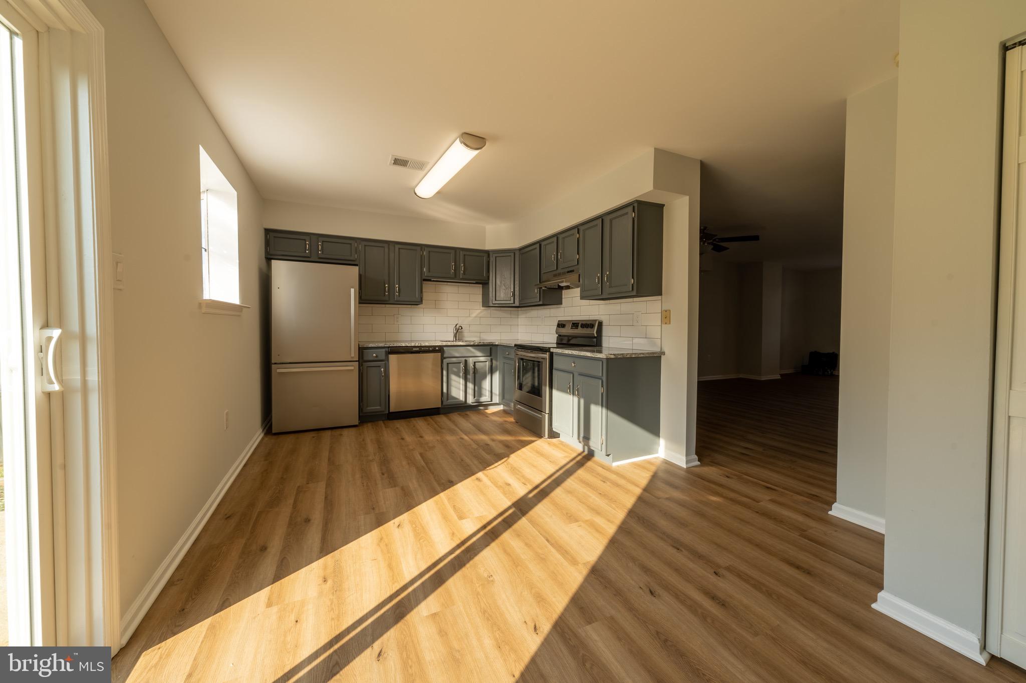 VILLAGE GREEN - Residential Lease