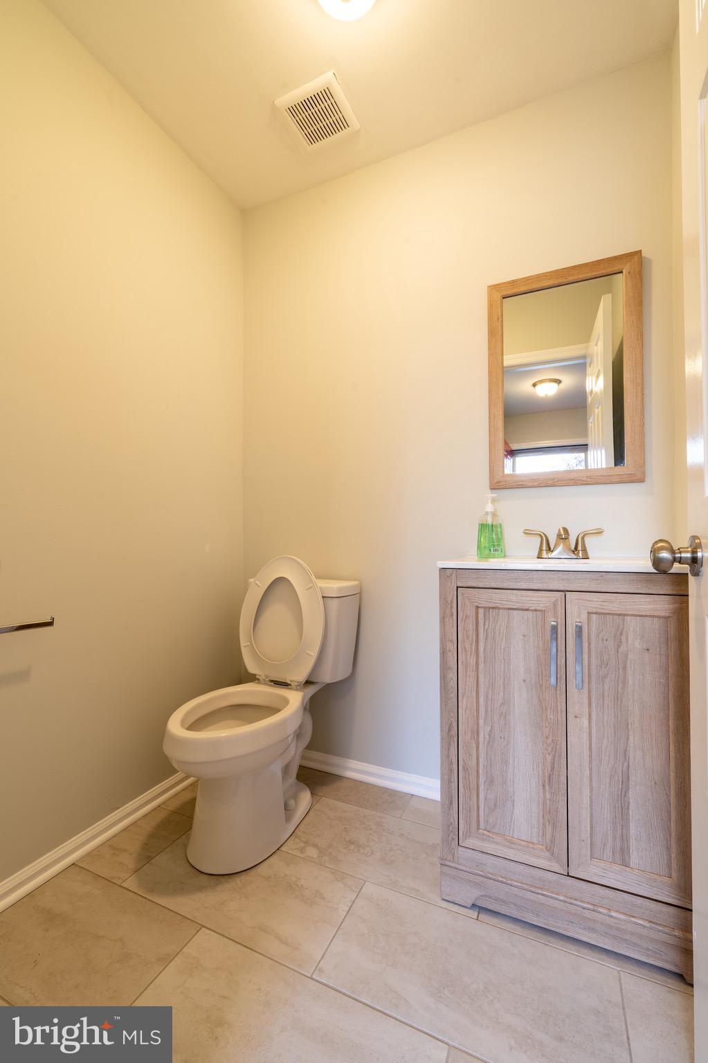 VILLAGE GREEN - Residential Lease