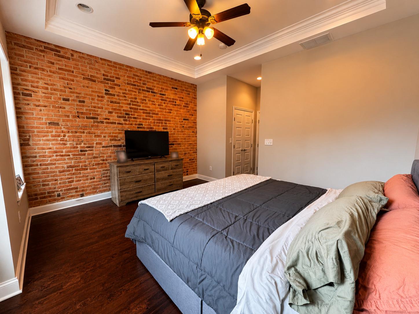 HIGHLANDTOWN - Residential