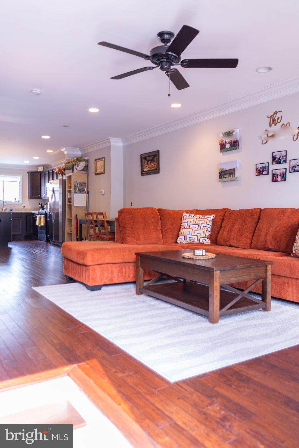 HIGHLANDTOWN - Residential