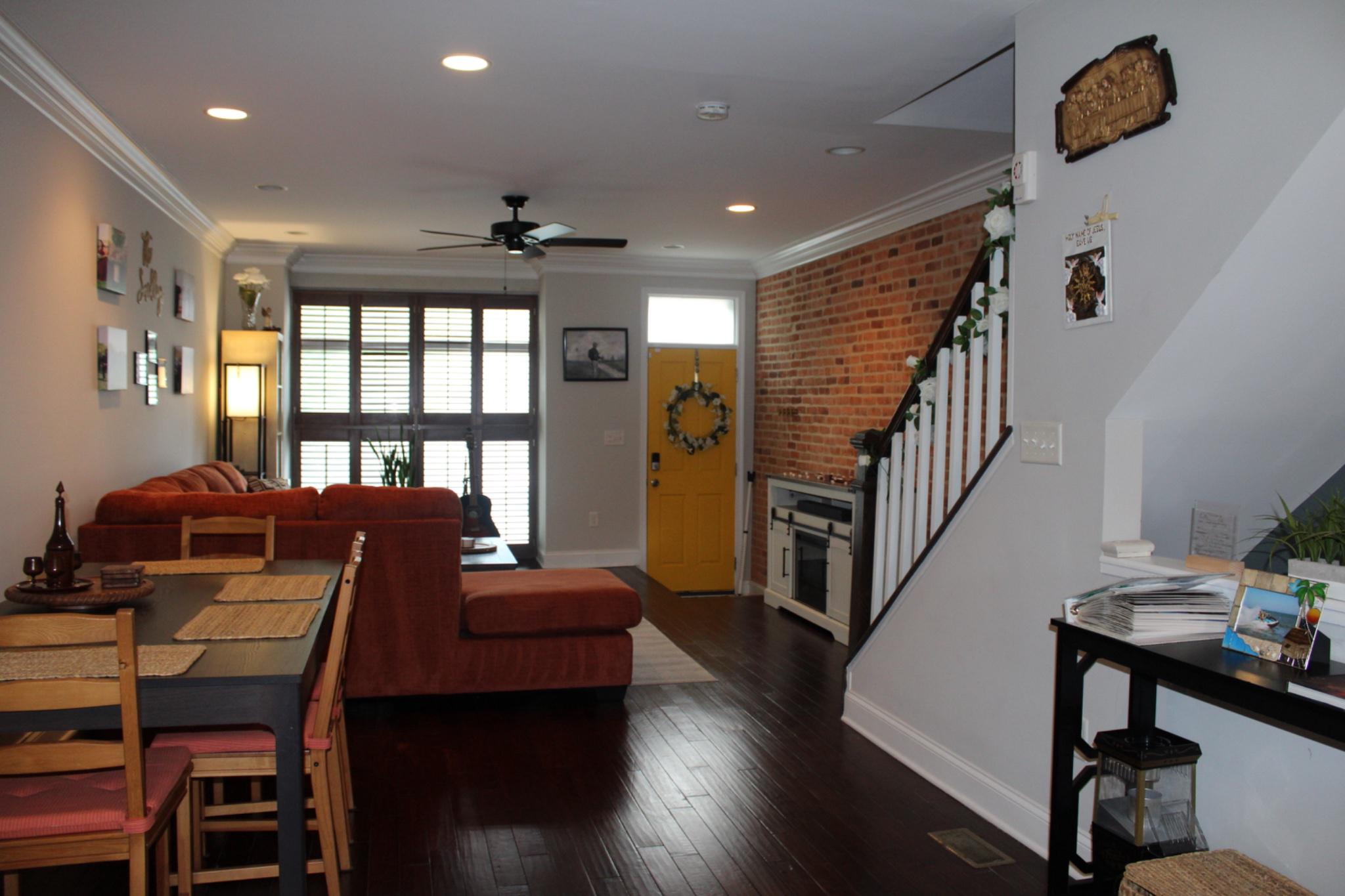 HIGHLANDTOWN - Residential