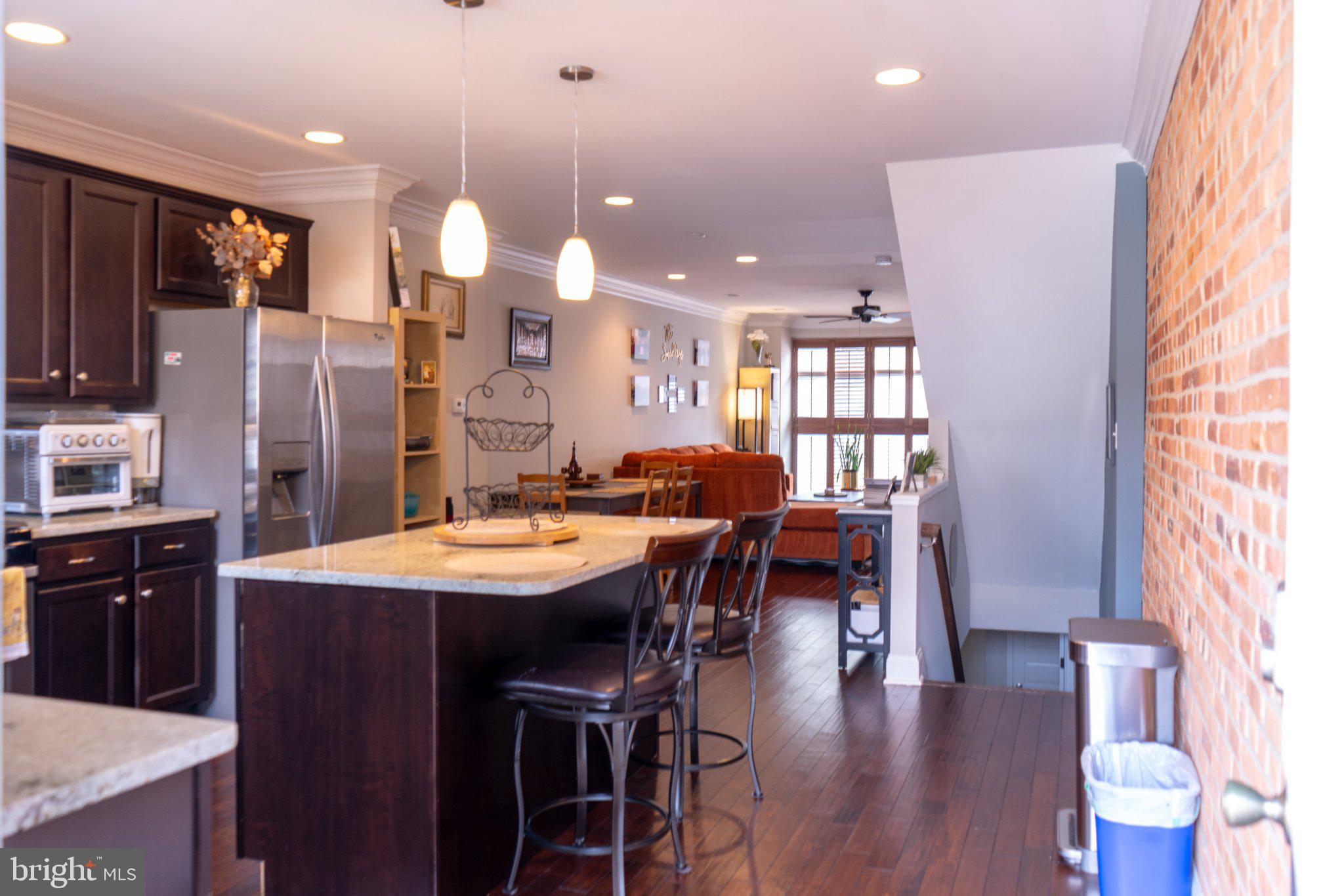 HIGHLANDTOWN - Residential