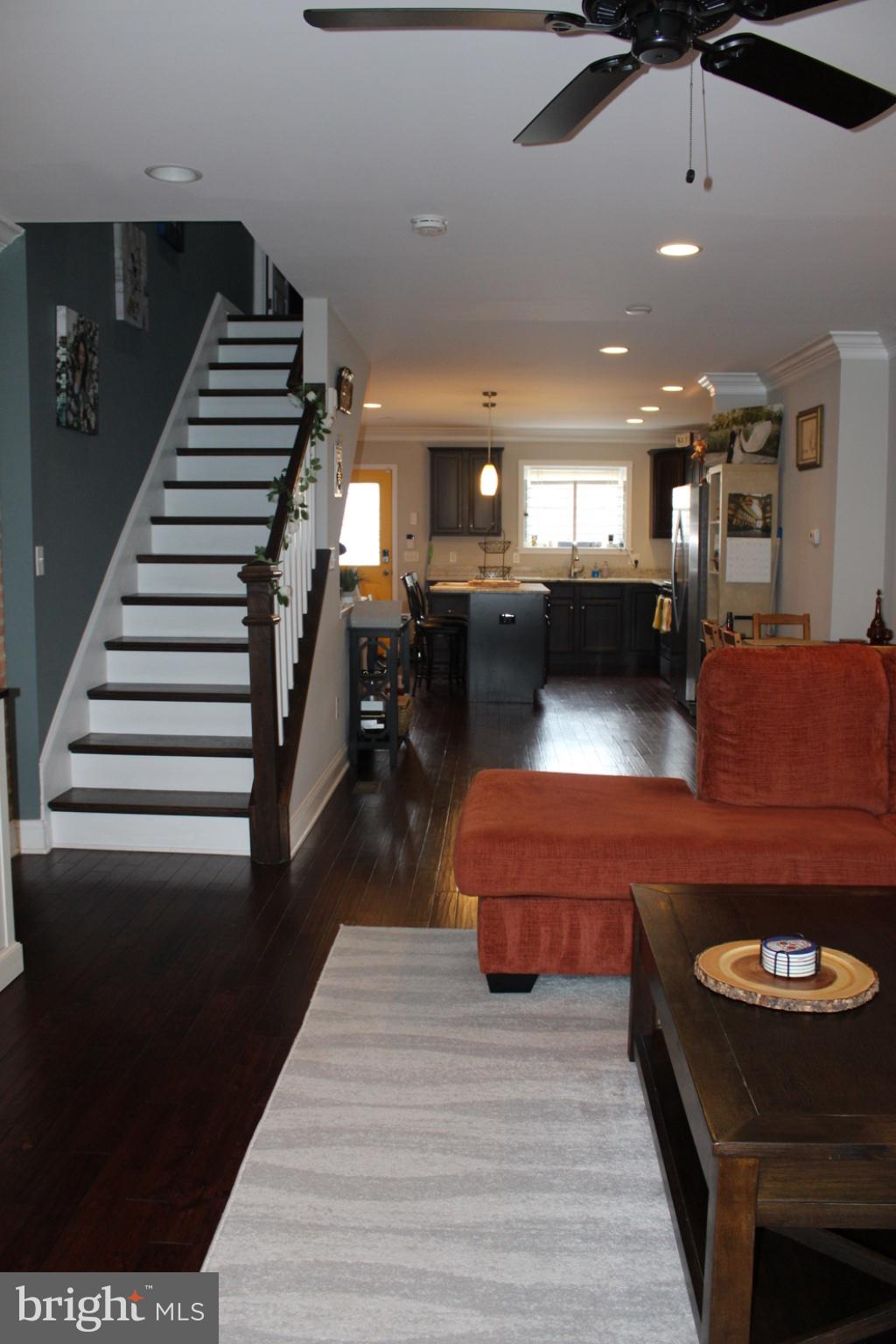 HIGHLANDTOWN - Residential