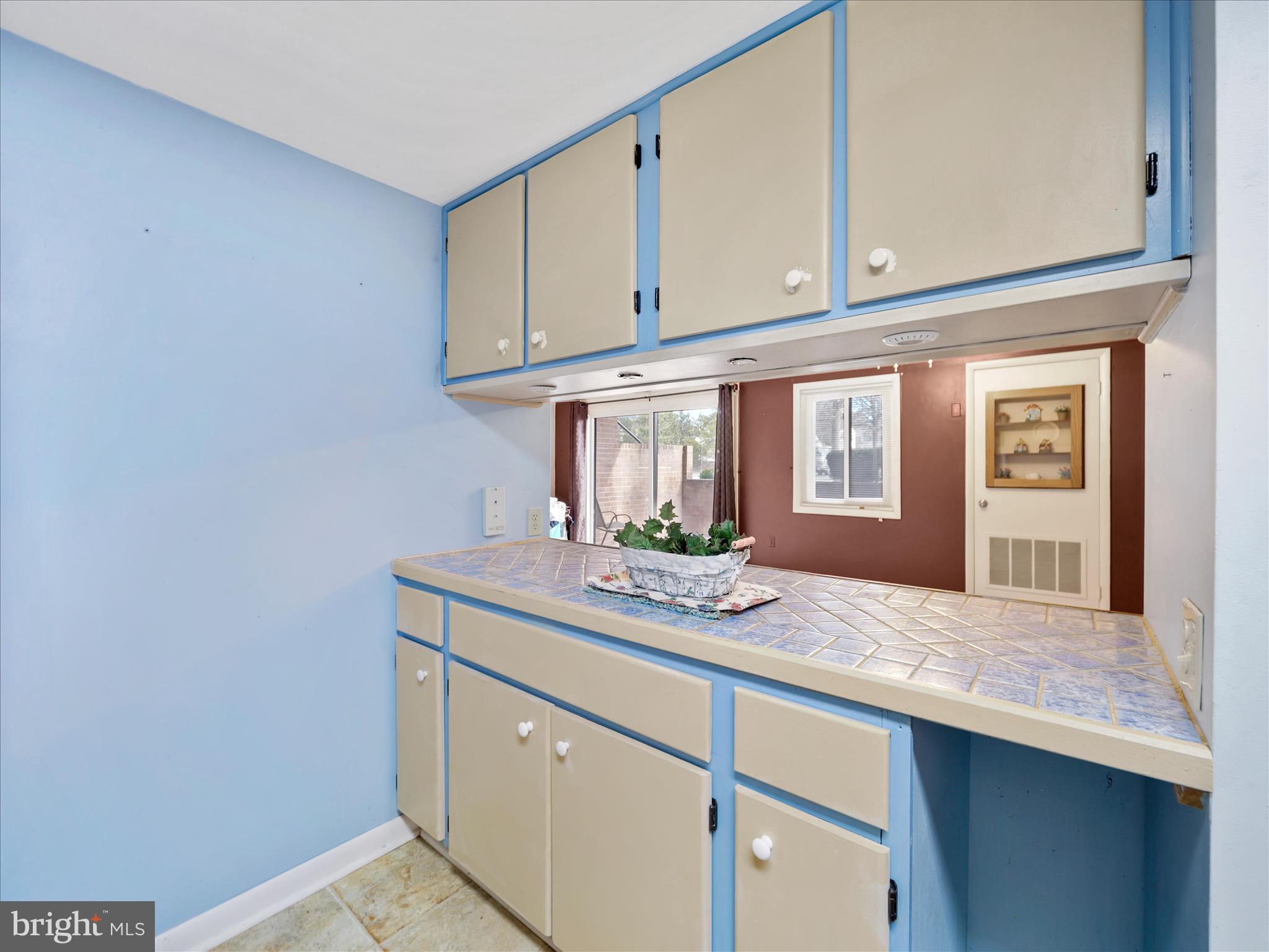 EDGEWOOD CONDOMMINIUMS - Residential